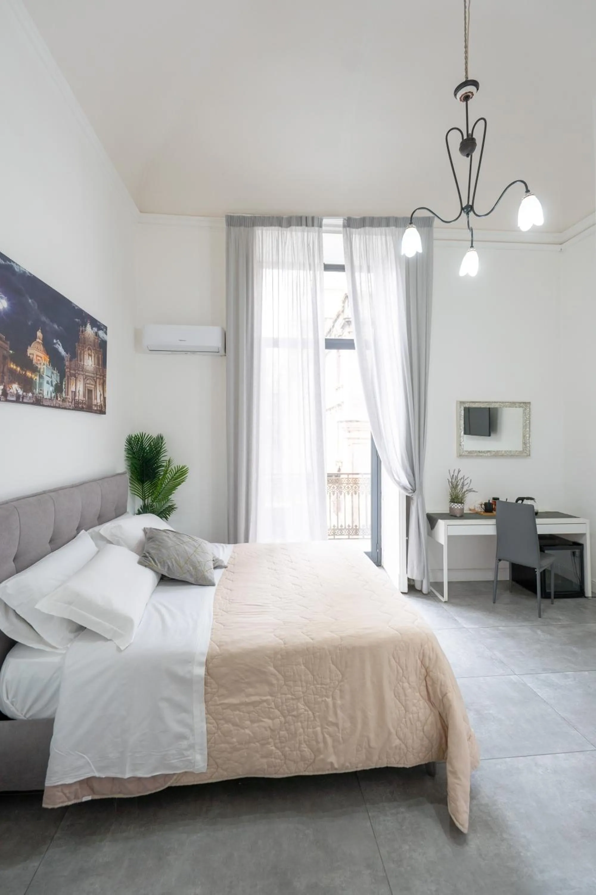 Bed in Palazzo Bruca Catania