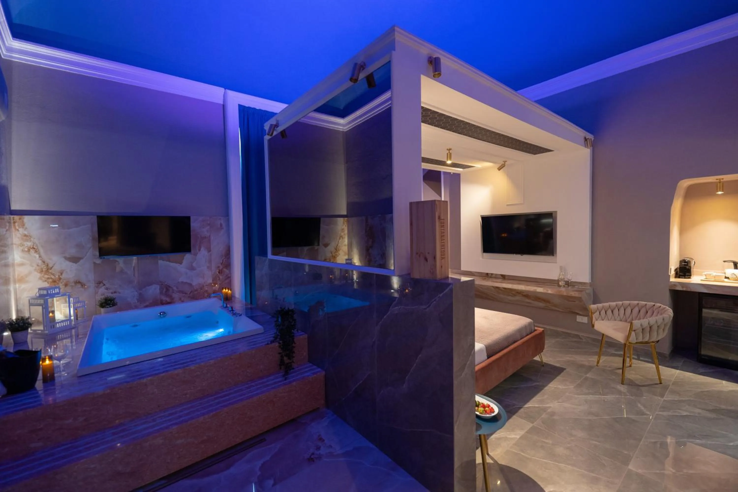 Hot Tub, Bed in Palazzo Bruca Catania