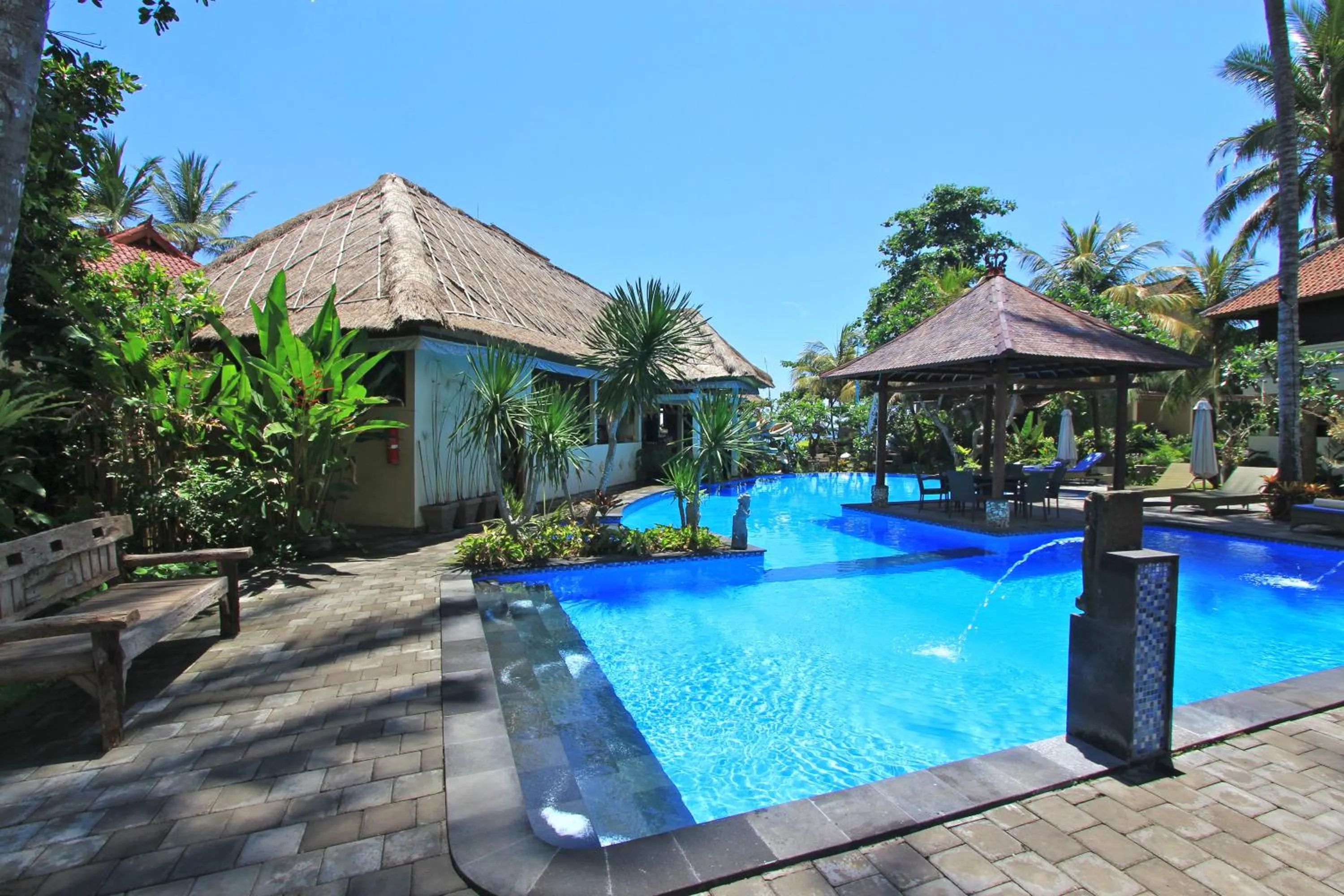 Swimming pool in Bayside Bungalows