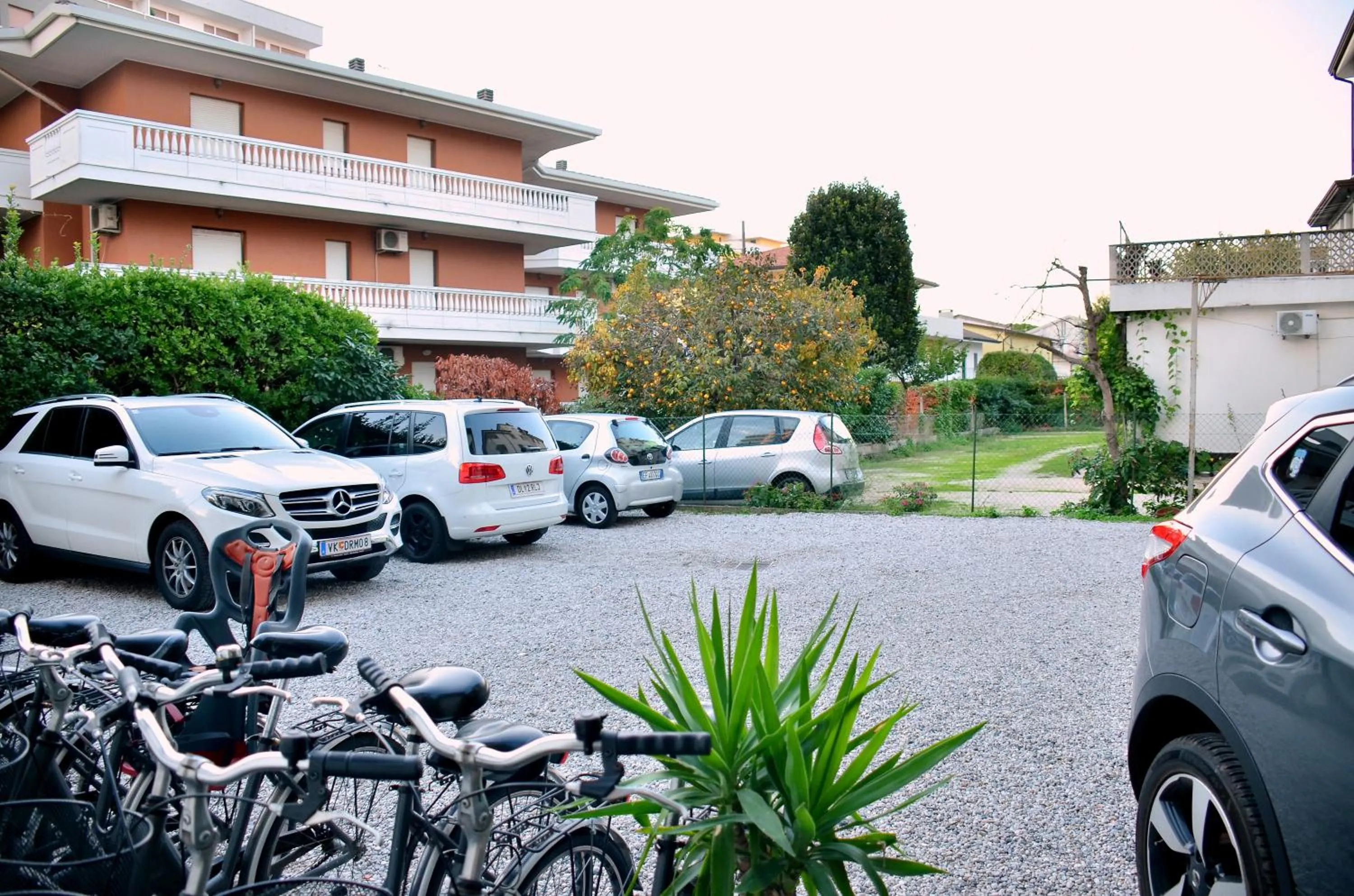 Parking in Hotel Etna