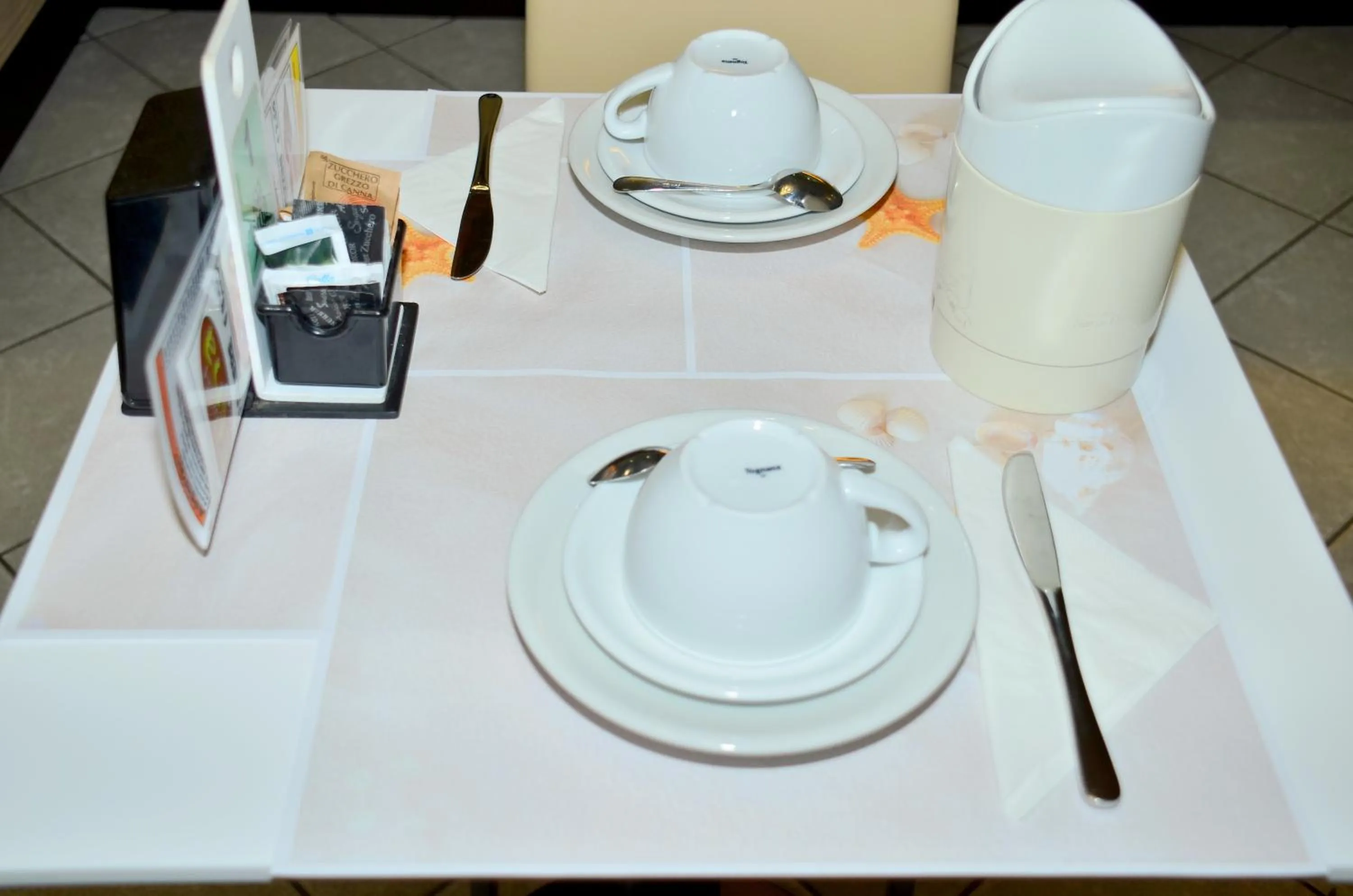 Breakfast in Hotel Etna