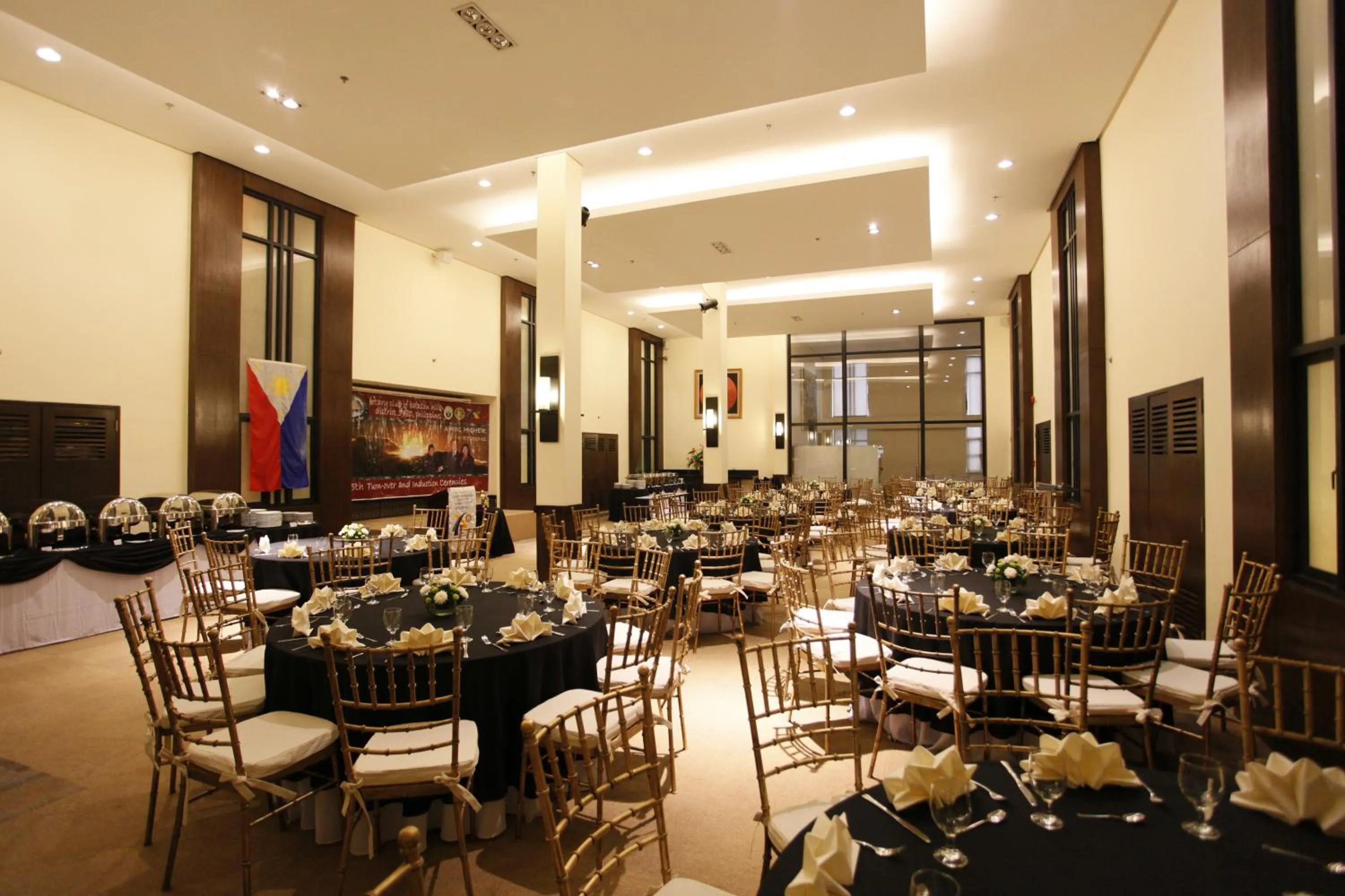 Banquet/Function facilities, Restaurant/Places to Eat in Oracle Hotel and Residences