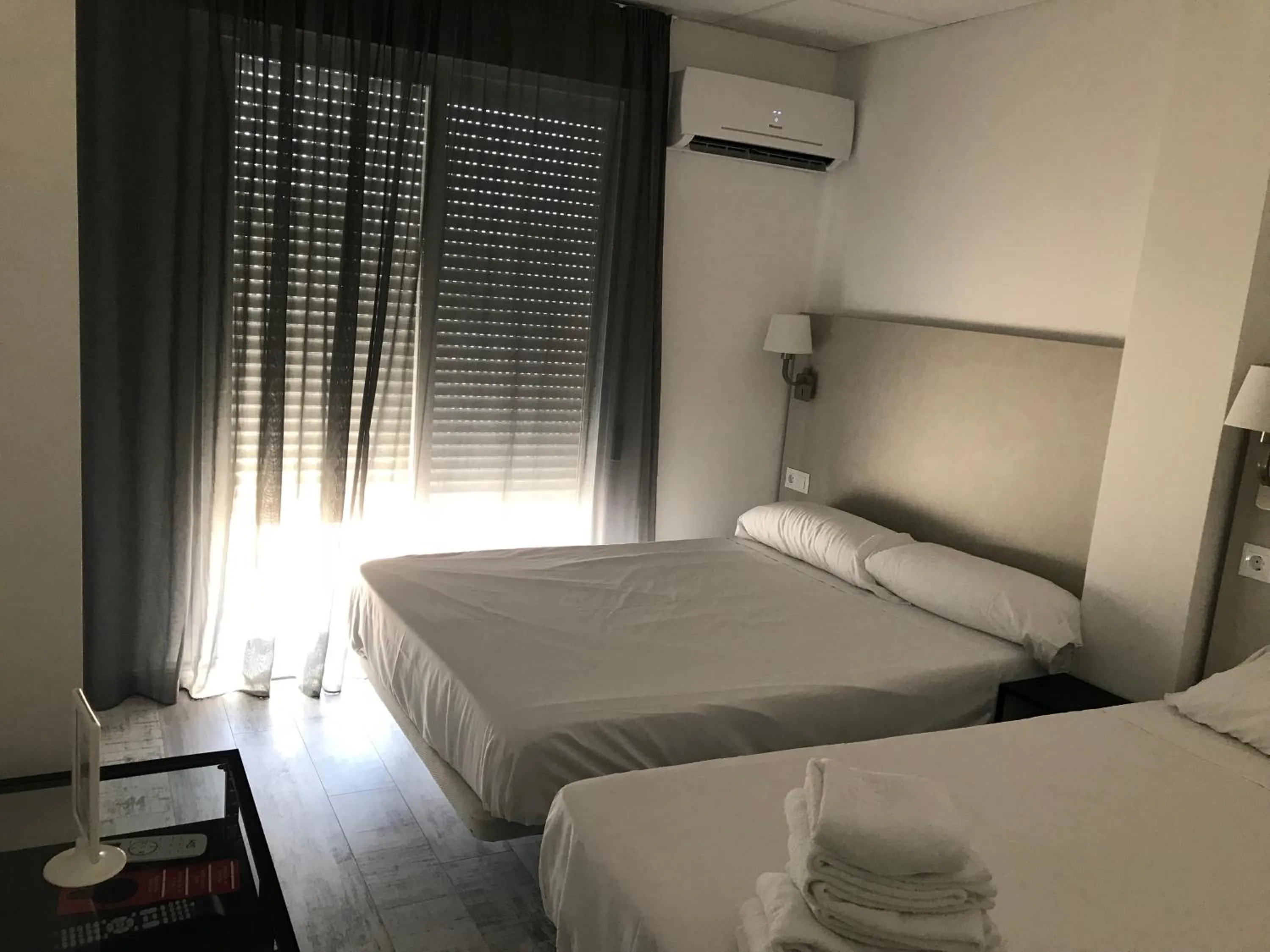 Photo of the whole room, Bed in Hotel Boutique Centro BBB Auto check in