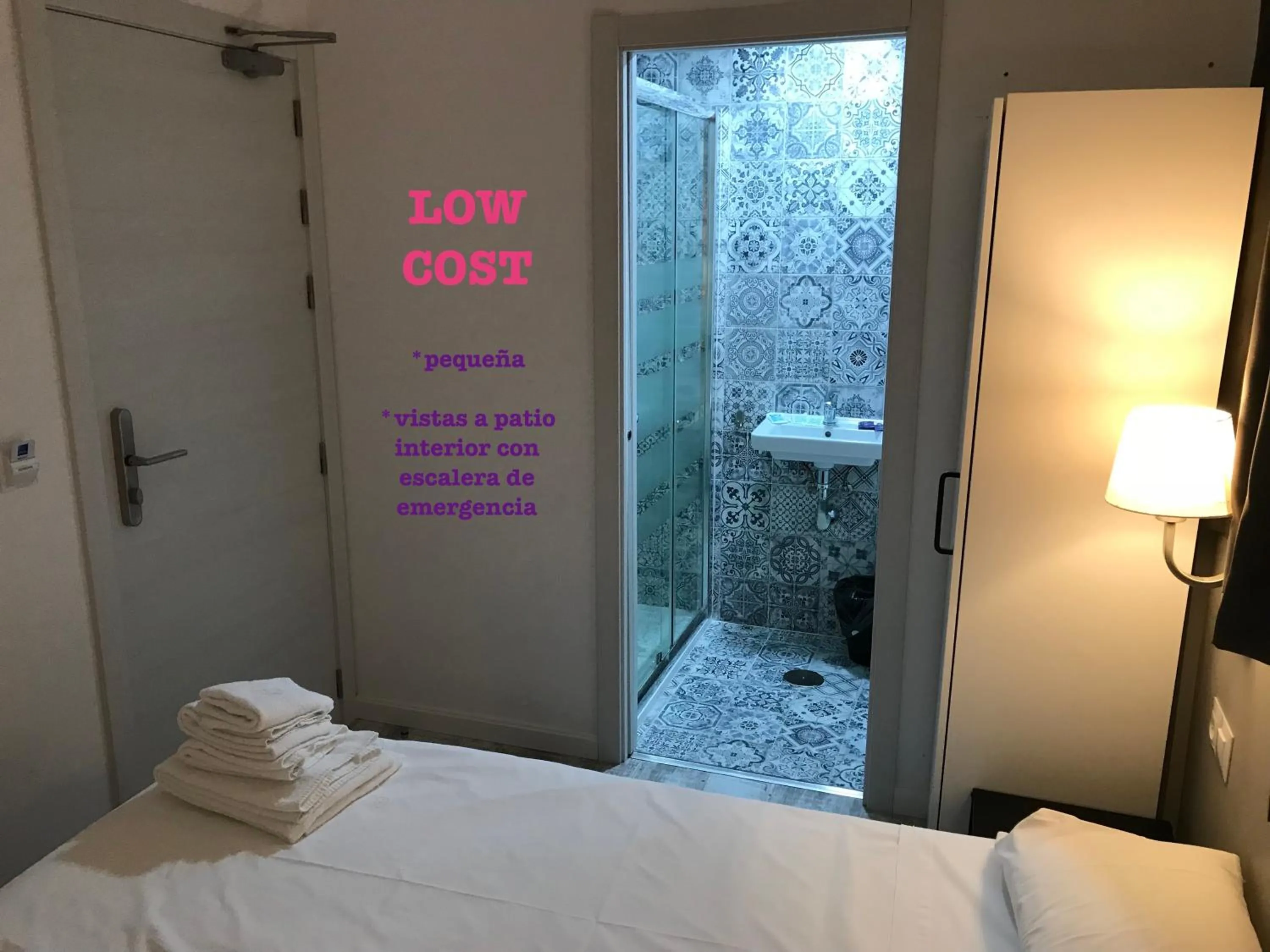 Decorative detail, Bed in Hotel Boutique Centro BBB Auto check in