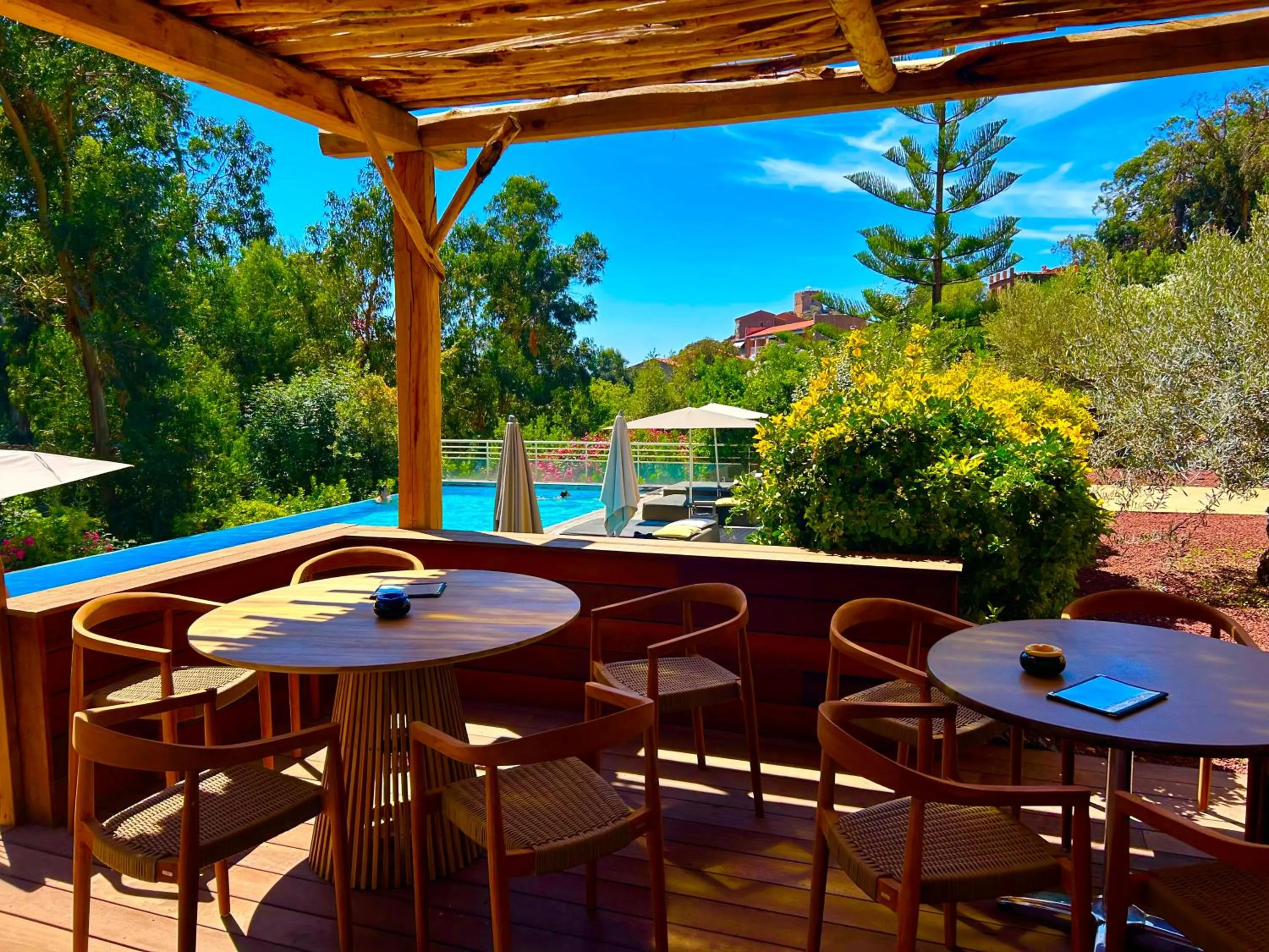 Restaurant/places to eat in Hôtel et Résidence Costa Rossa