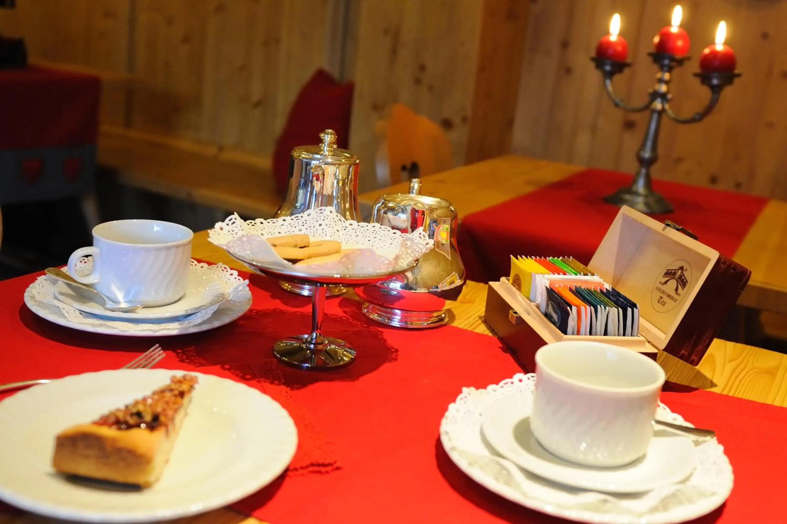 Lounge or bar in Hotel Montana