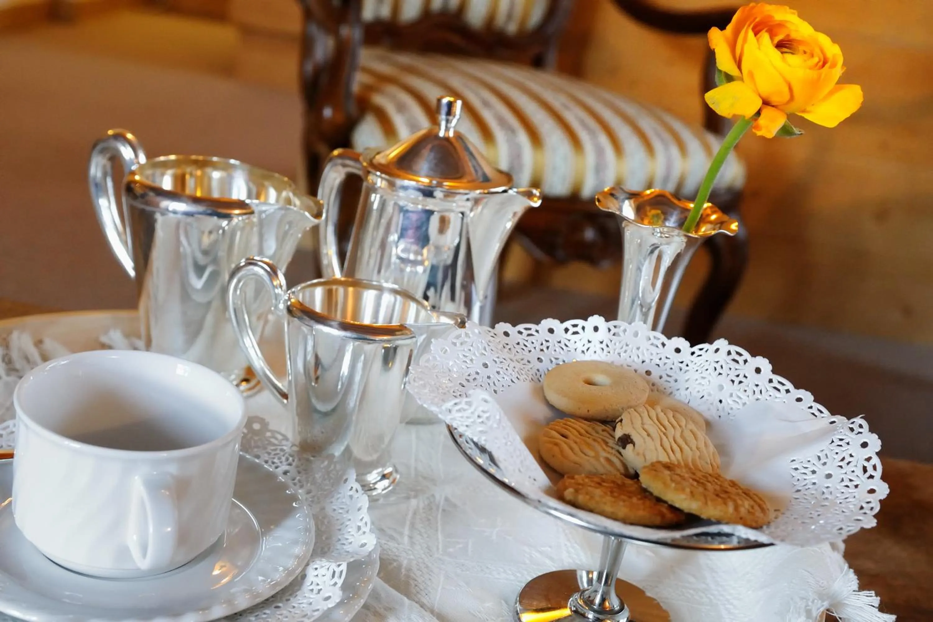 Food and drinks in Hotel Montana