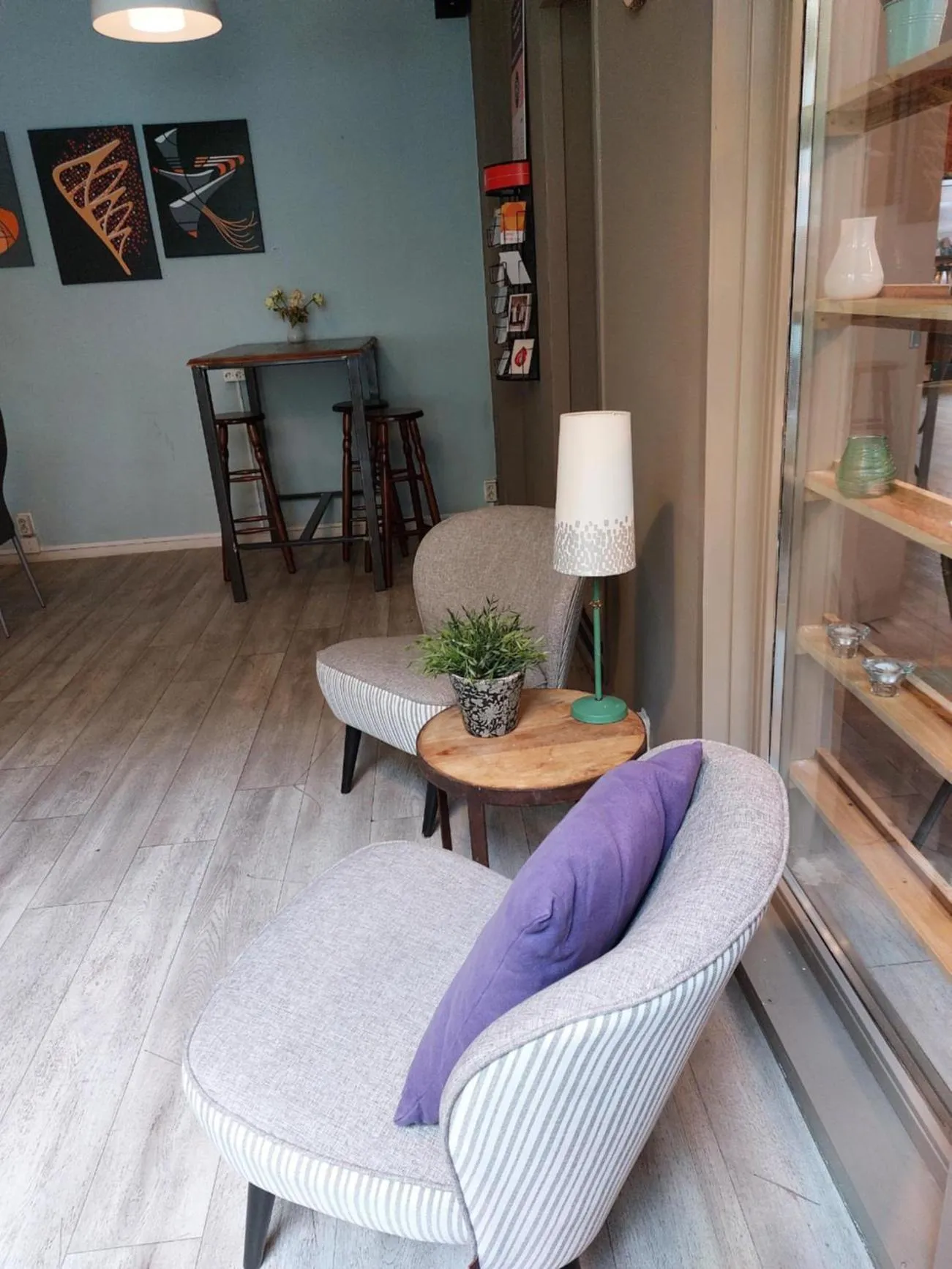 Communal lounge/ TV room in Simplon Hostel