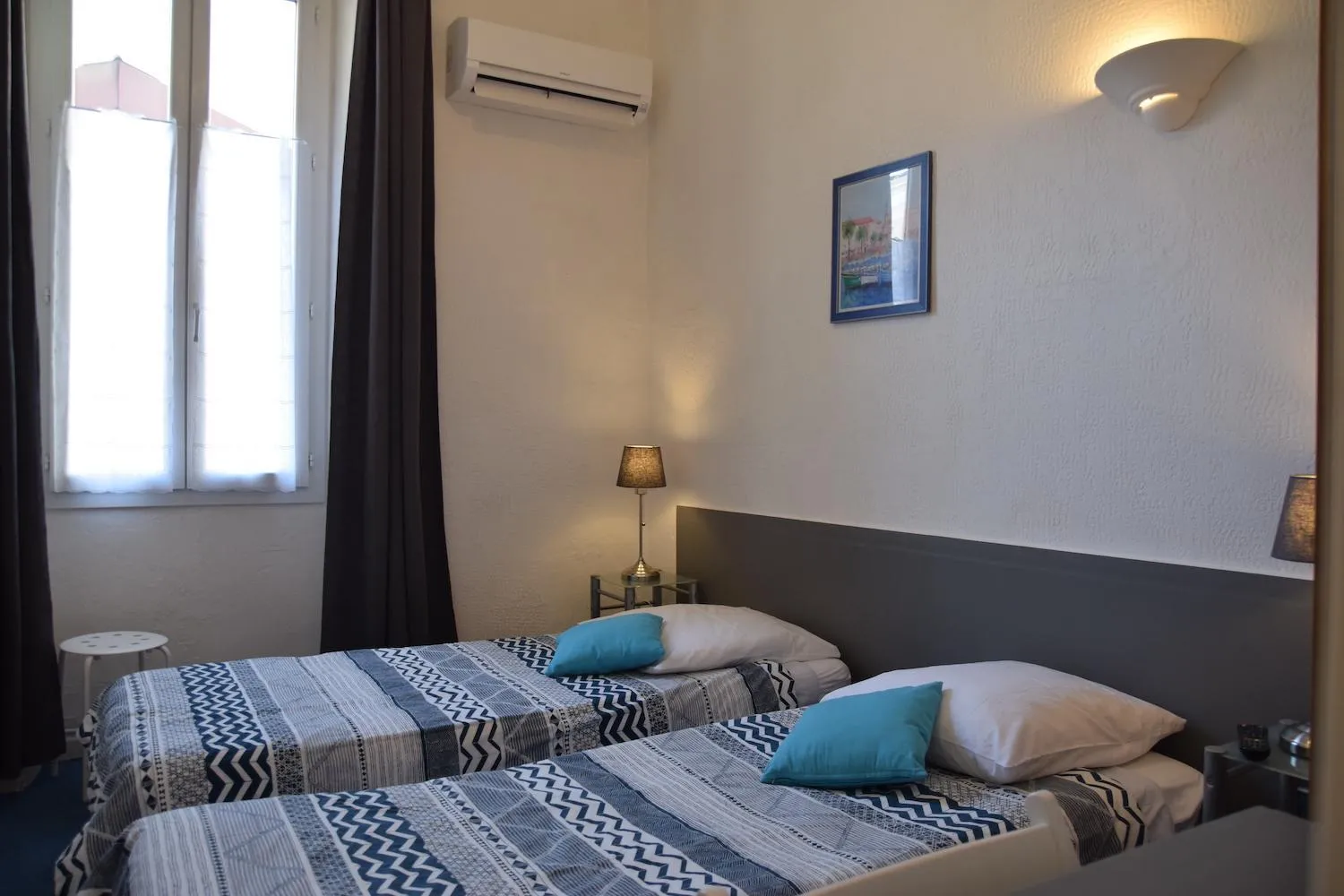 Bedroom, Bed in Nouvel Hotel