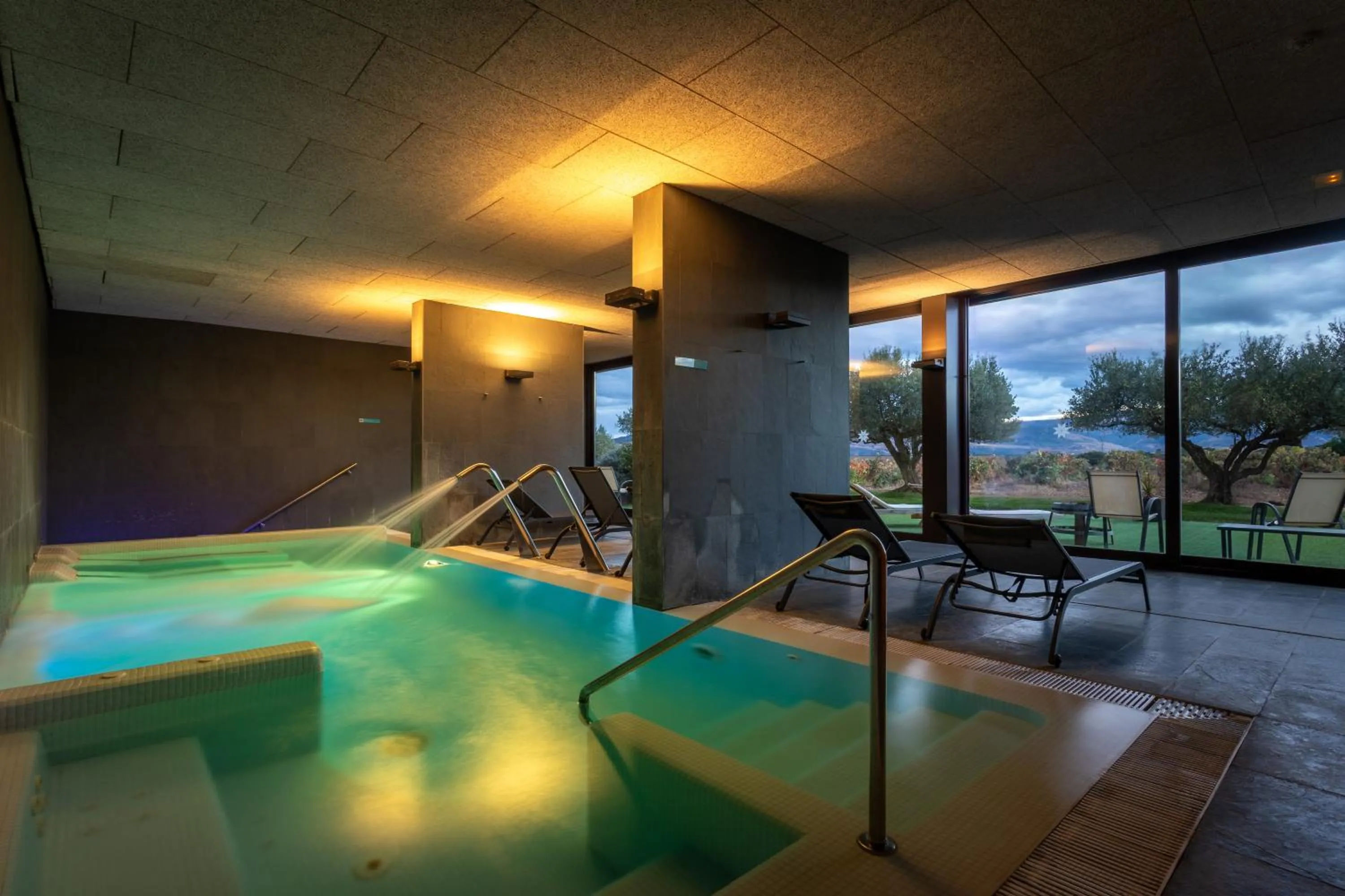 Spa and wellness centre/facilities in Hotel-Bodega Finca de Los Arandinos