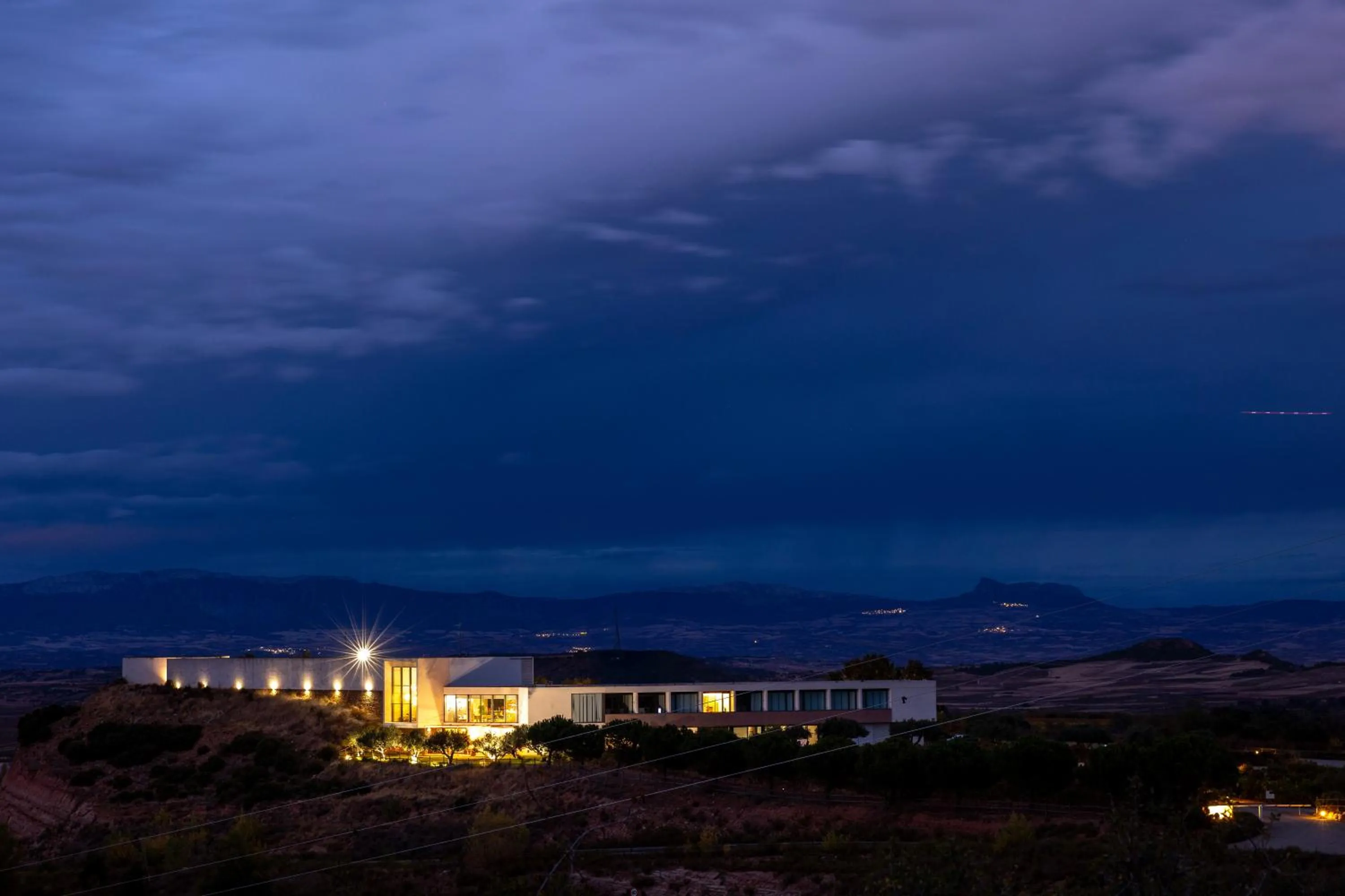 Night in Hotel-Bodega Finca de Los Arandinos