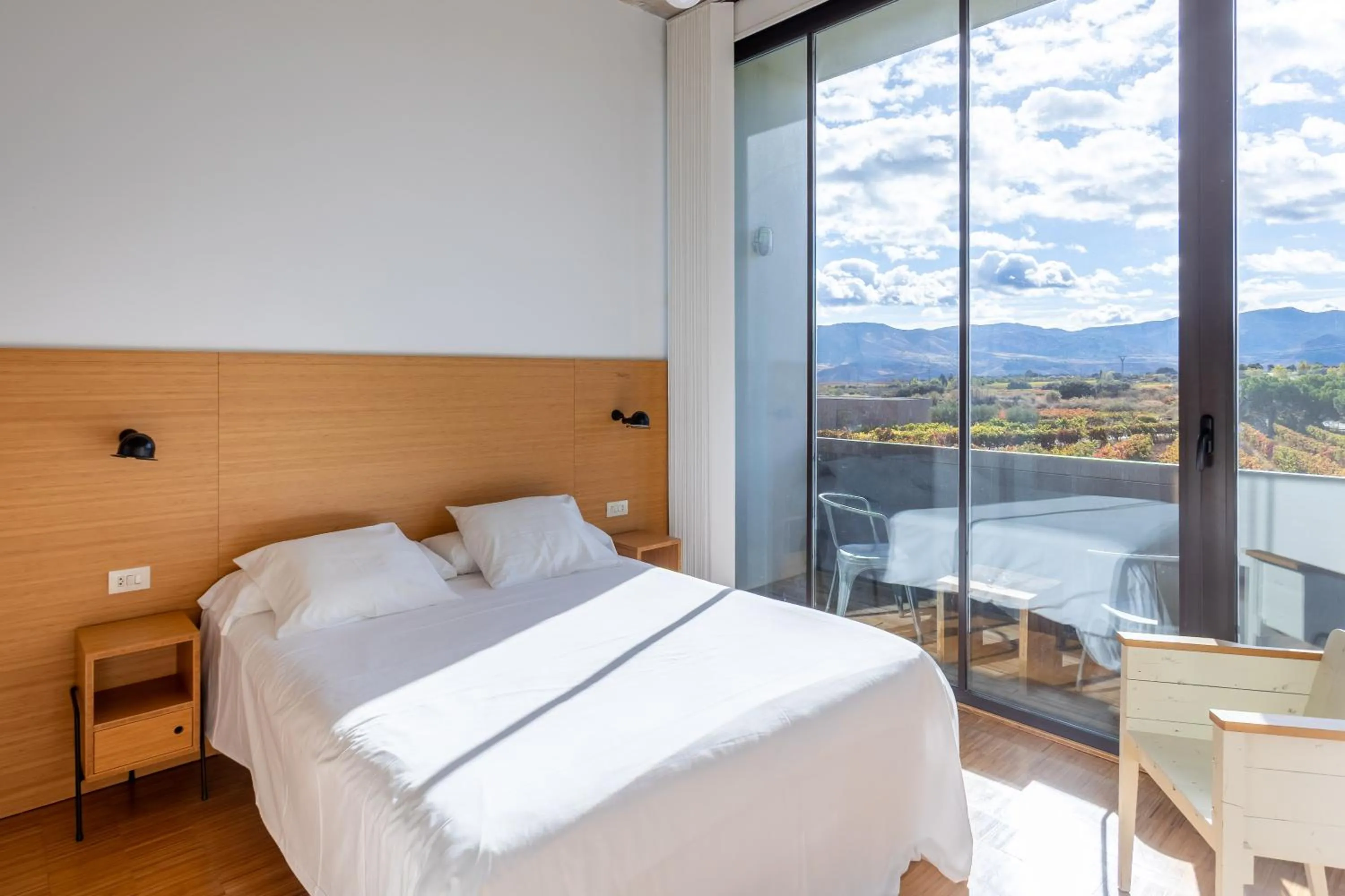 Bed in Hotel-Bodega Finca de Los Arandinos