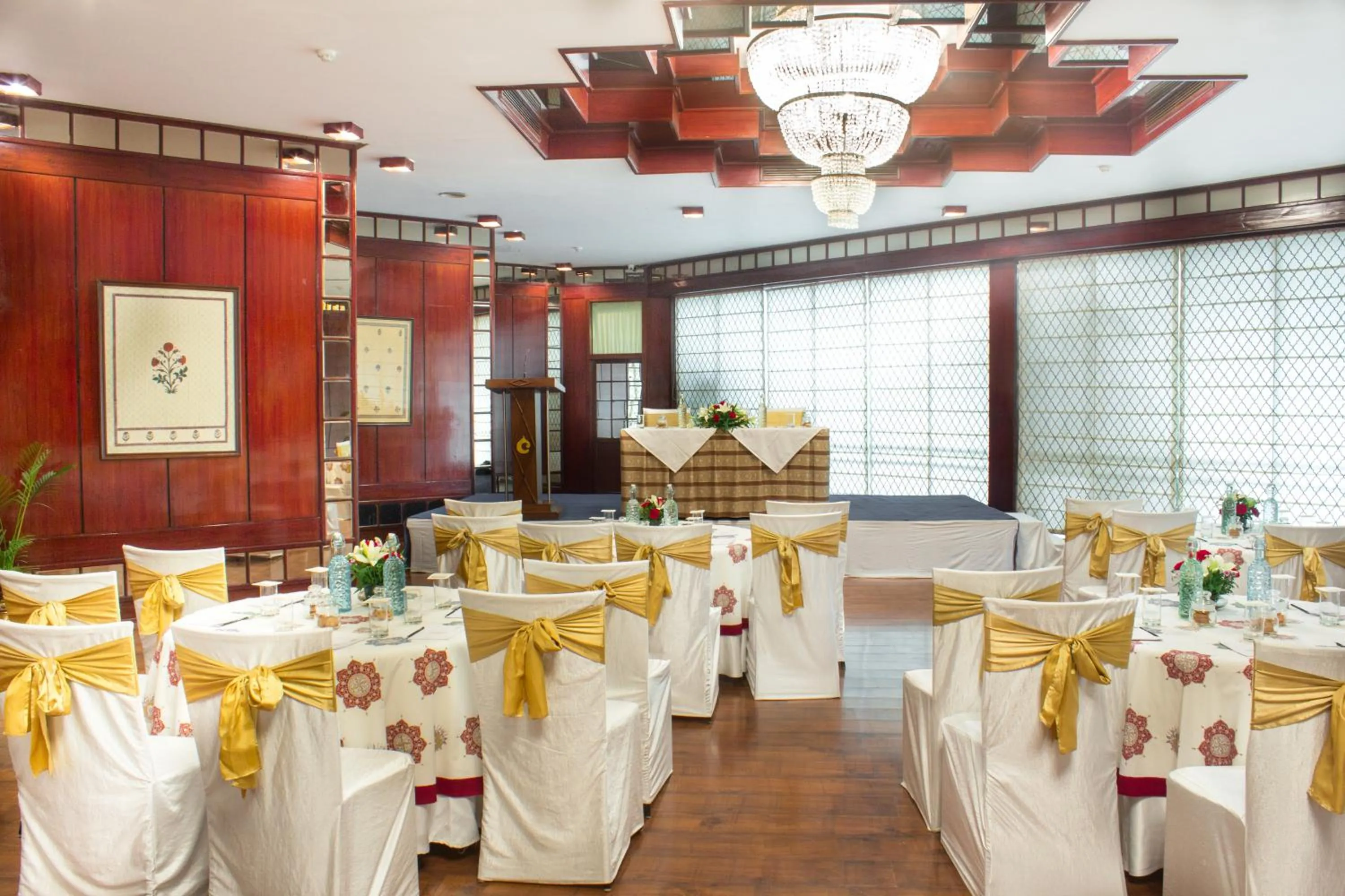 Banquet/Function facilities in Clarks Amer