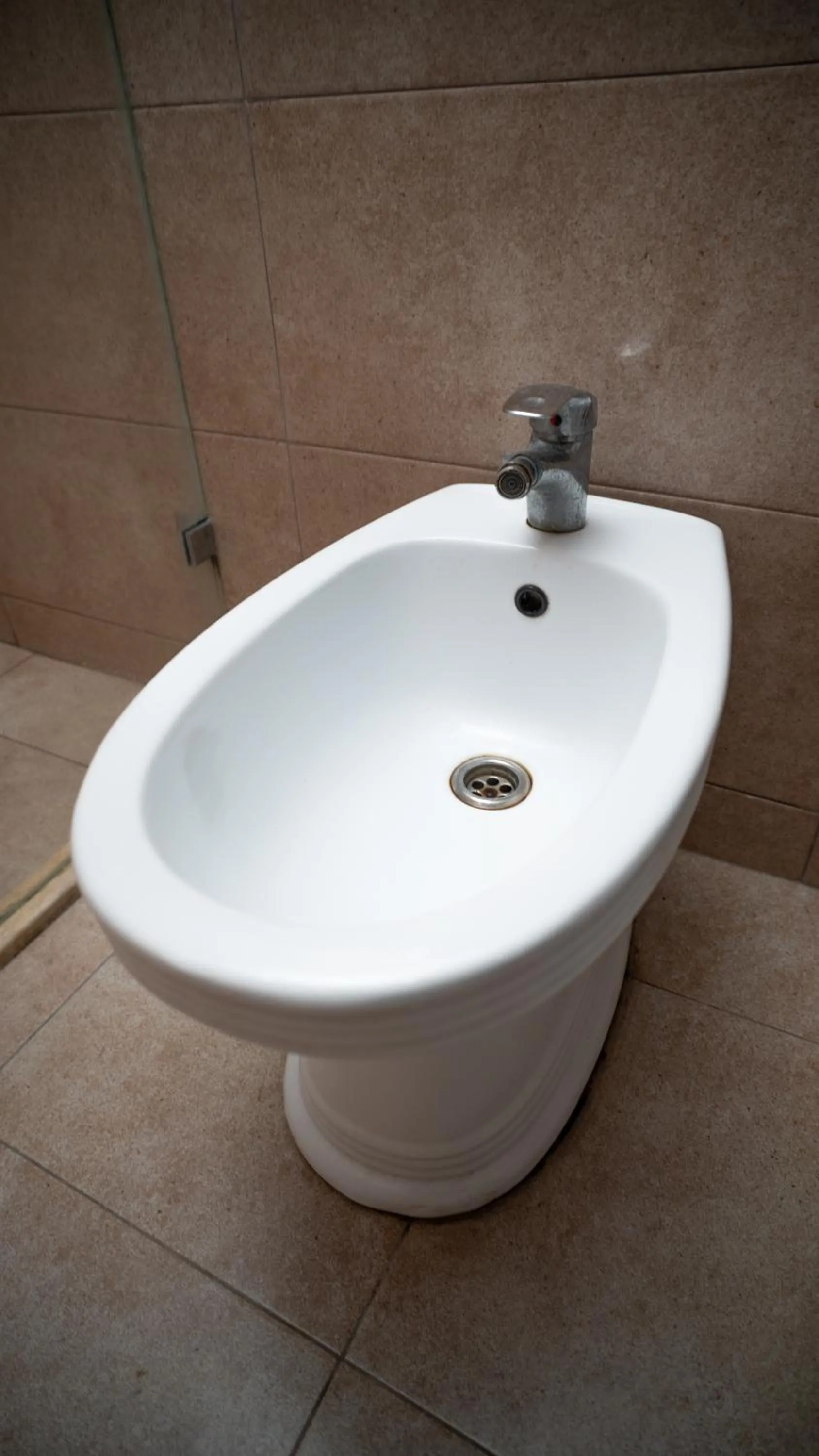 Bathroom in Consul Hotel