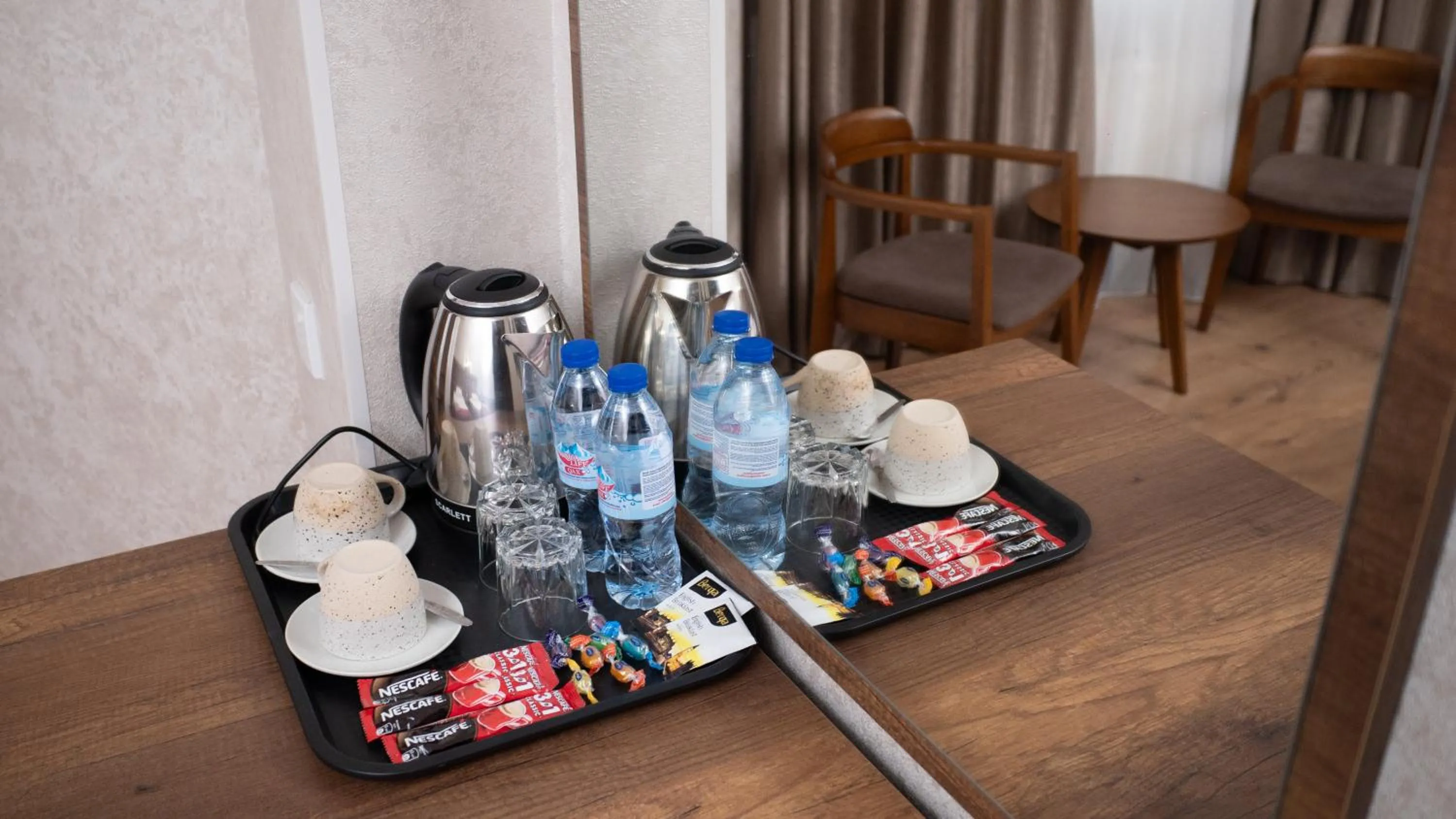 Coffee/tea facilities in Consul Hotel