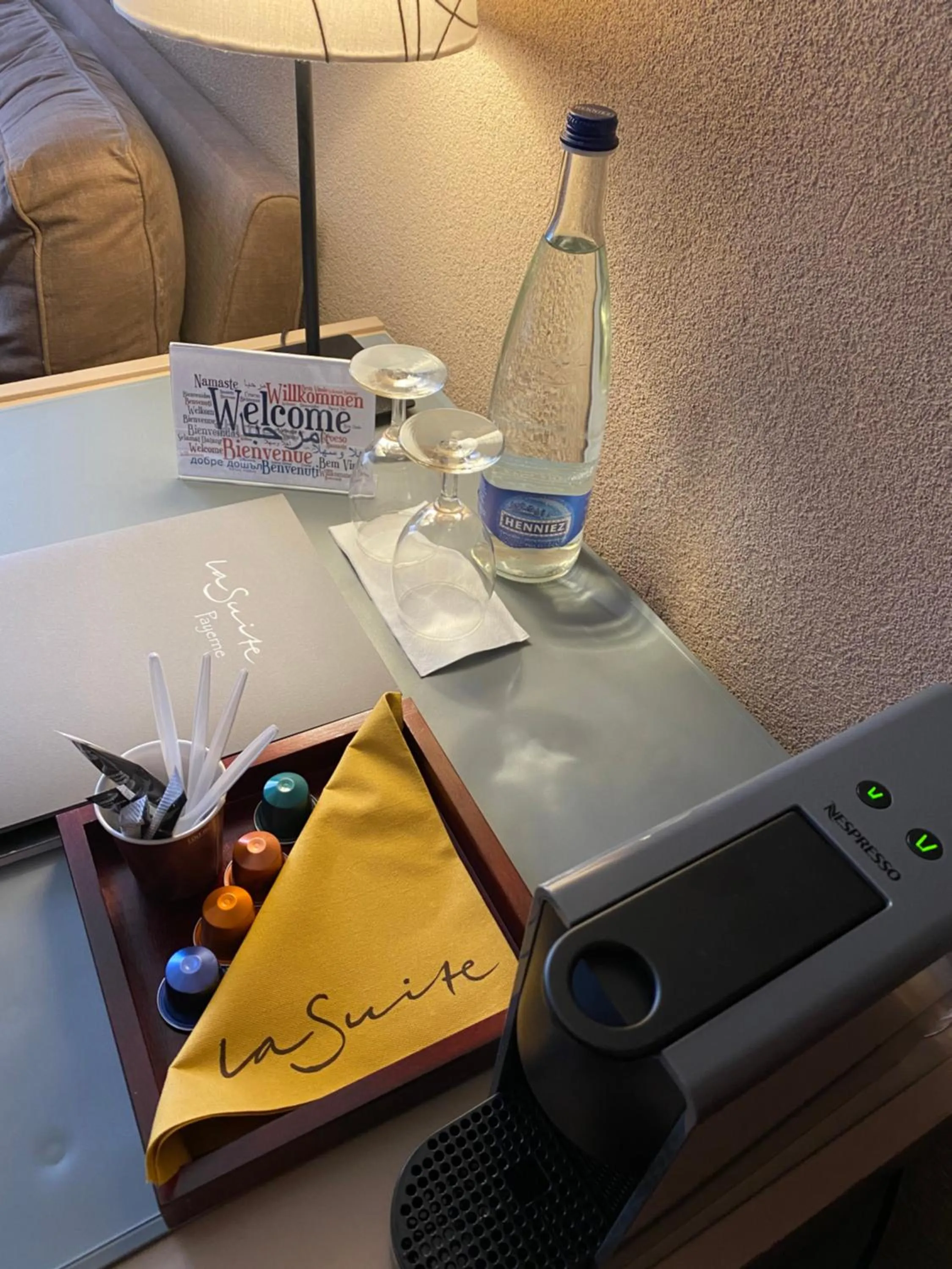 Coffee/tea facilities in Hôtel la Suite