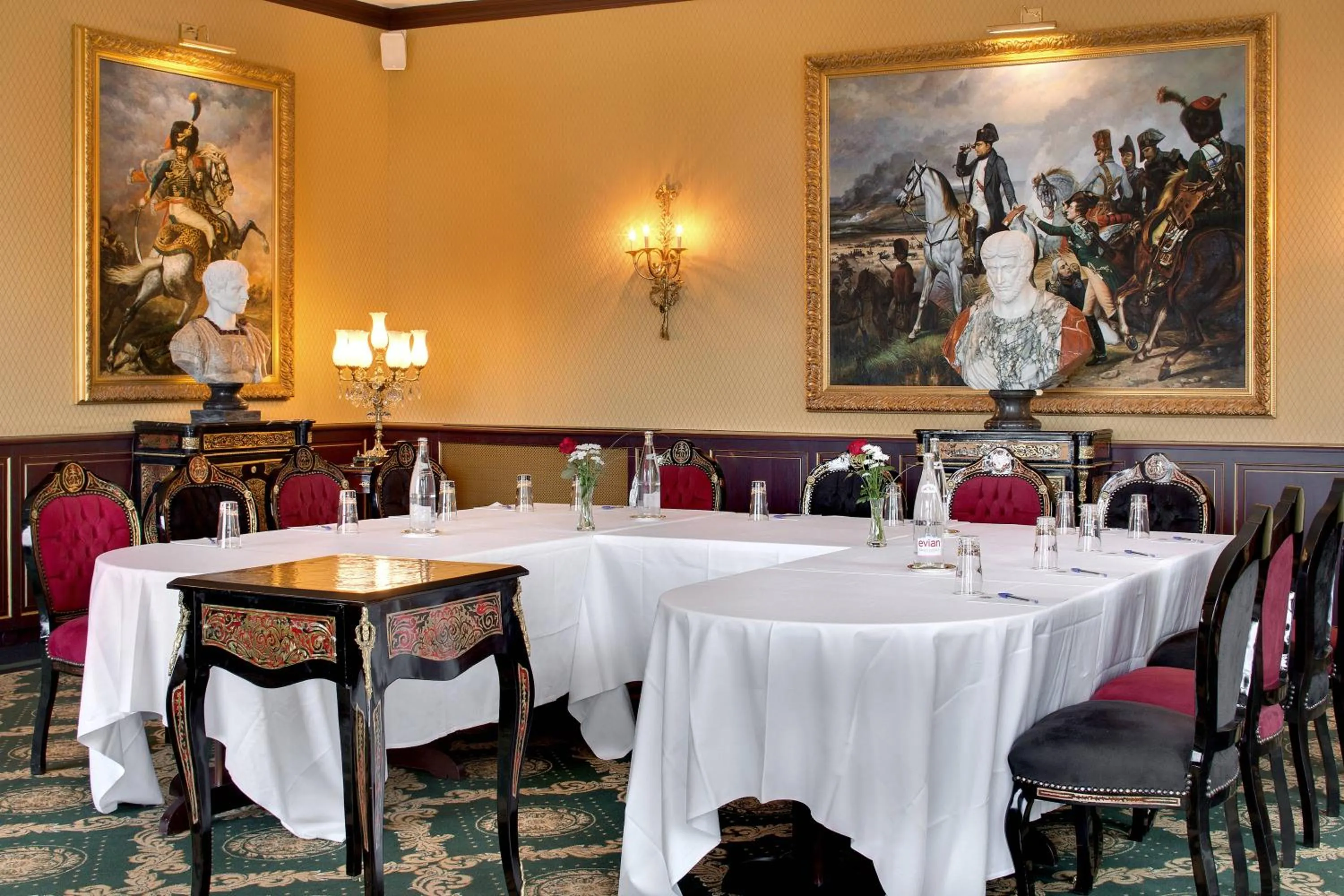 Business facilities in Chateau Le Prieuré Saumur - La Maison Younan