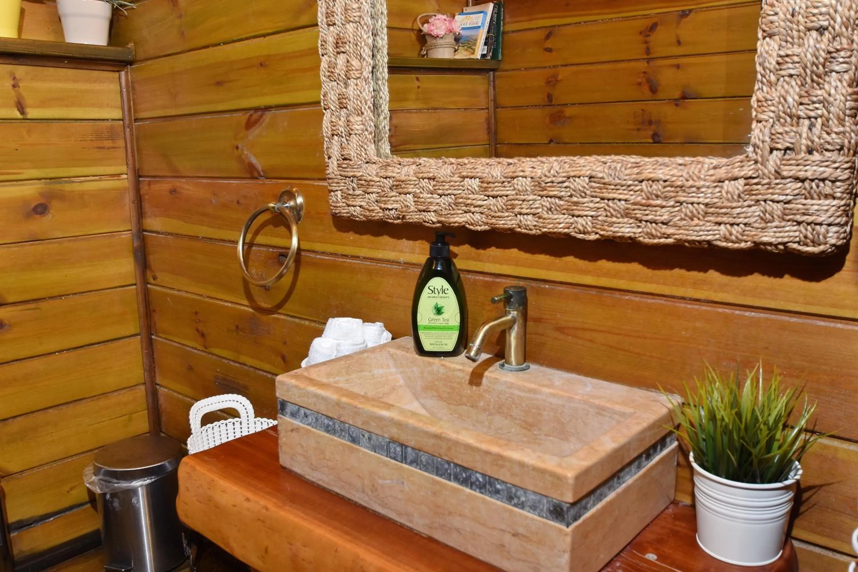 Toilet in Out of Africa Resort