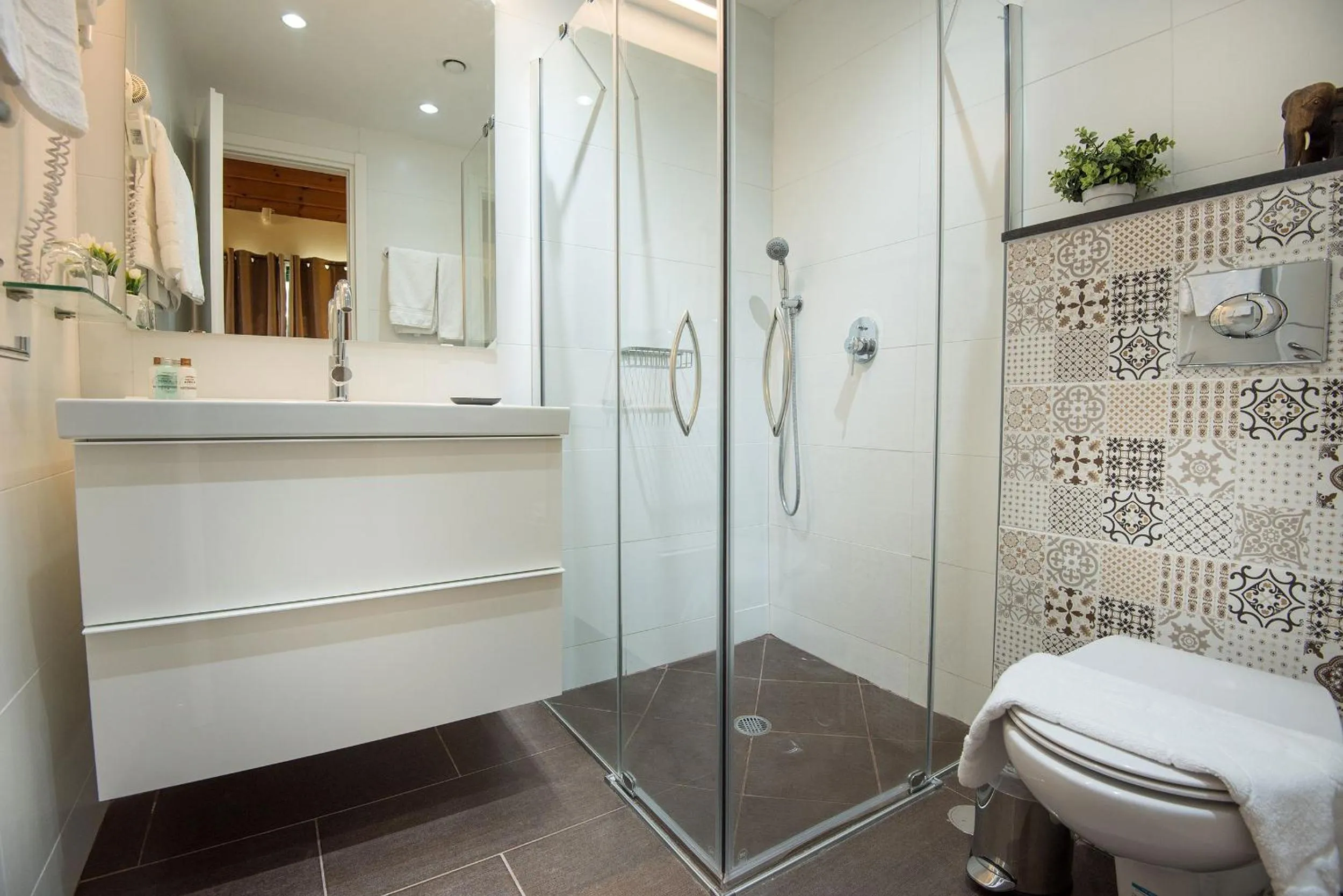 Shower in Out of Africa Resort