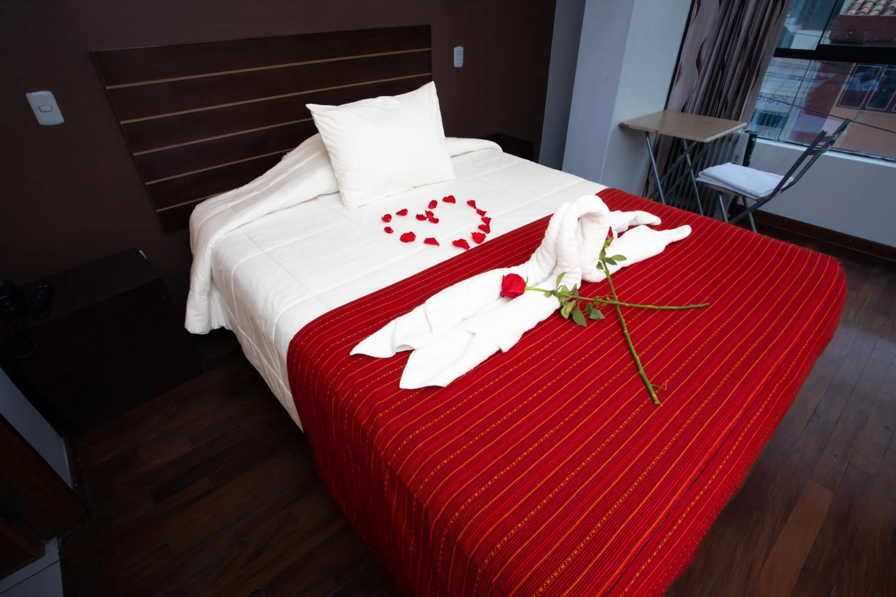 Bed in Kapac Inn Hotel