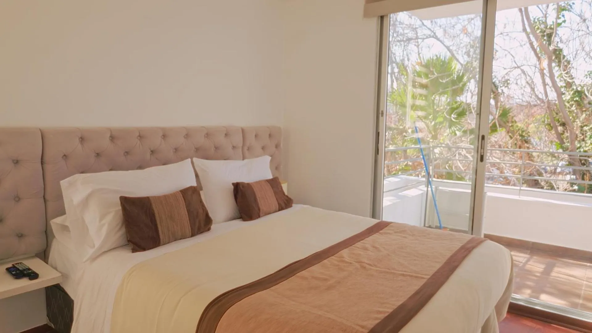 Bed in Norus Providencia