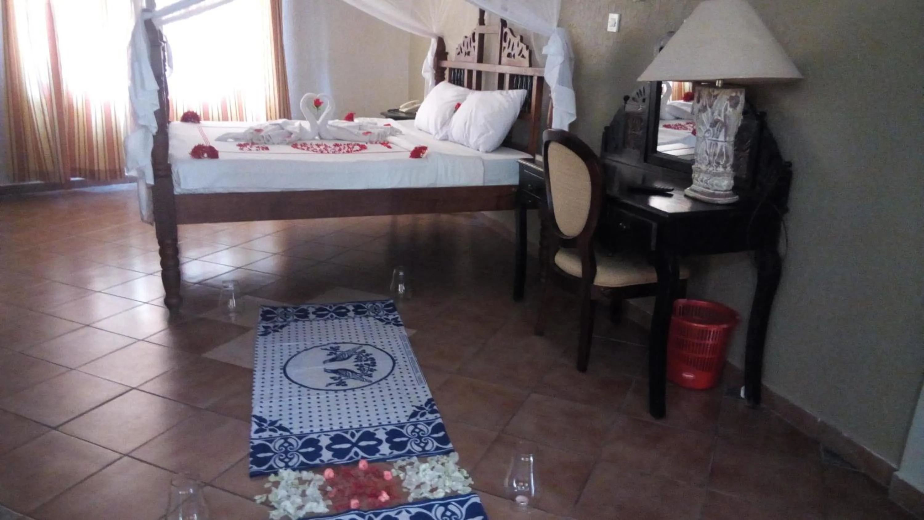 Property building, Restaurant/Places to Eat in Serene Hotel