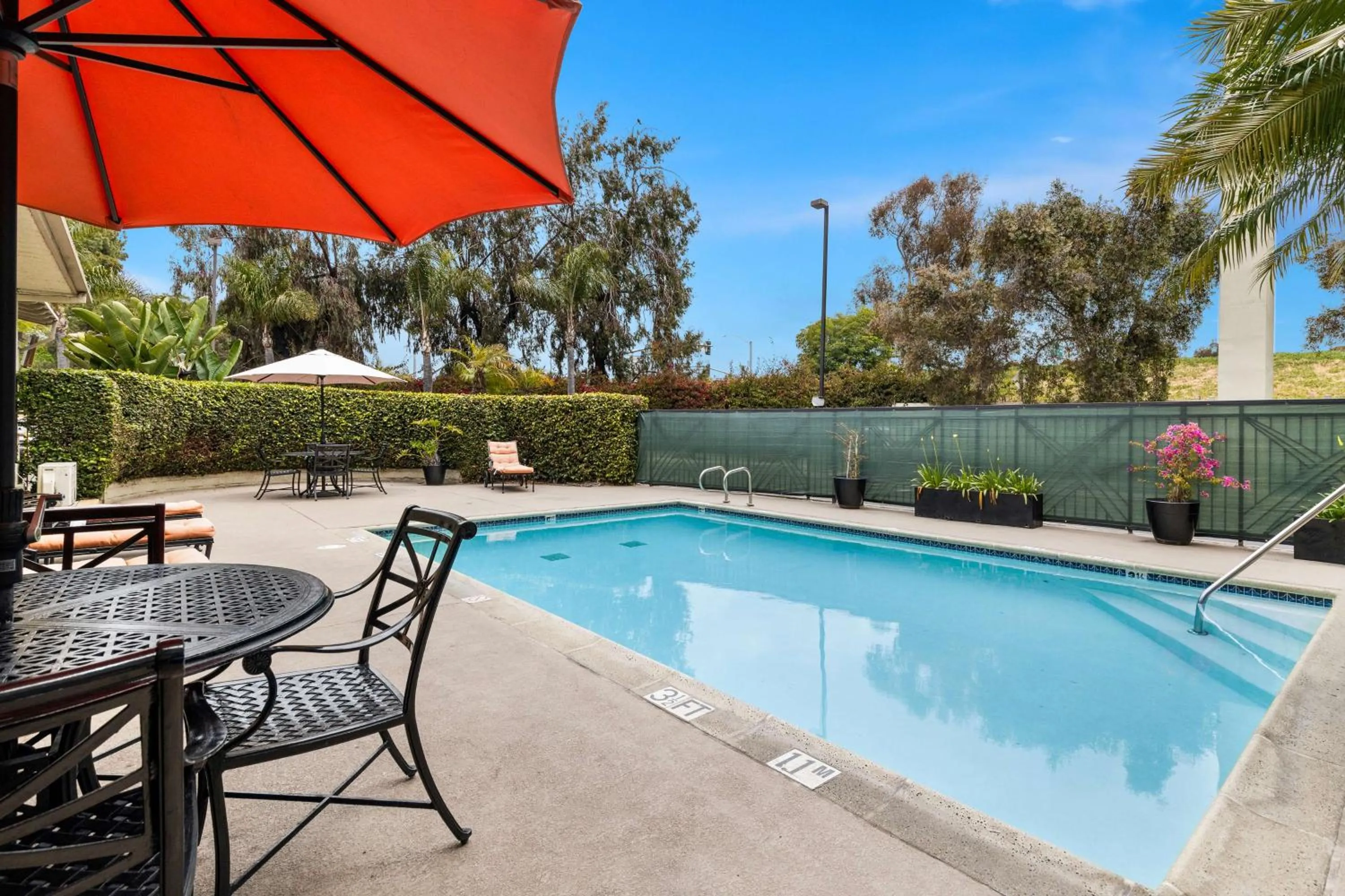 Pool view in Best Western Chula Vista/Otay Valley Hotel