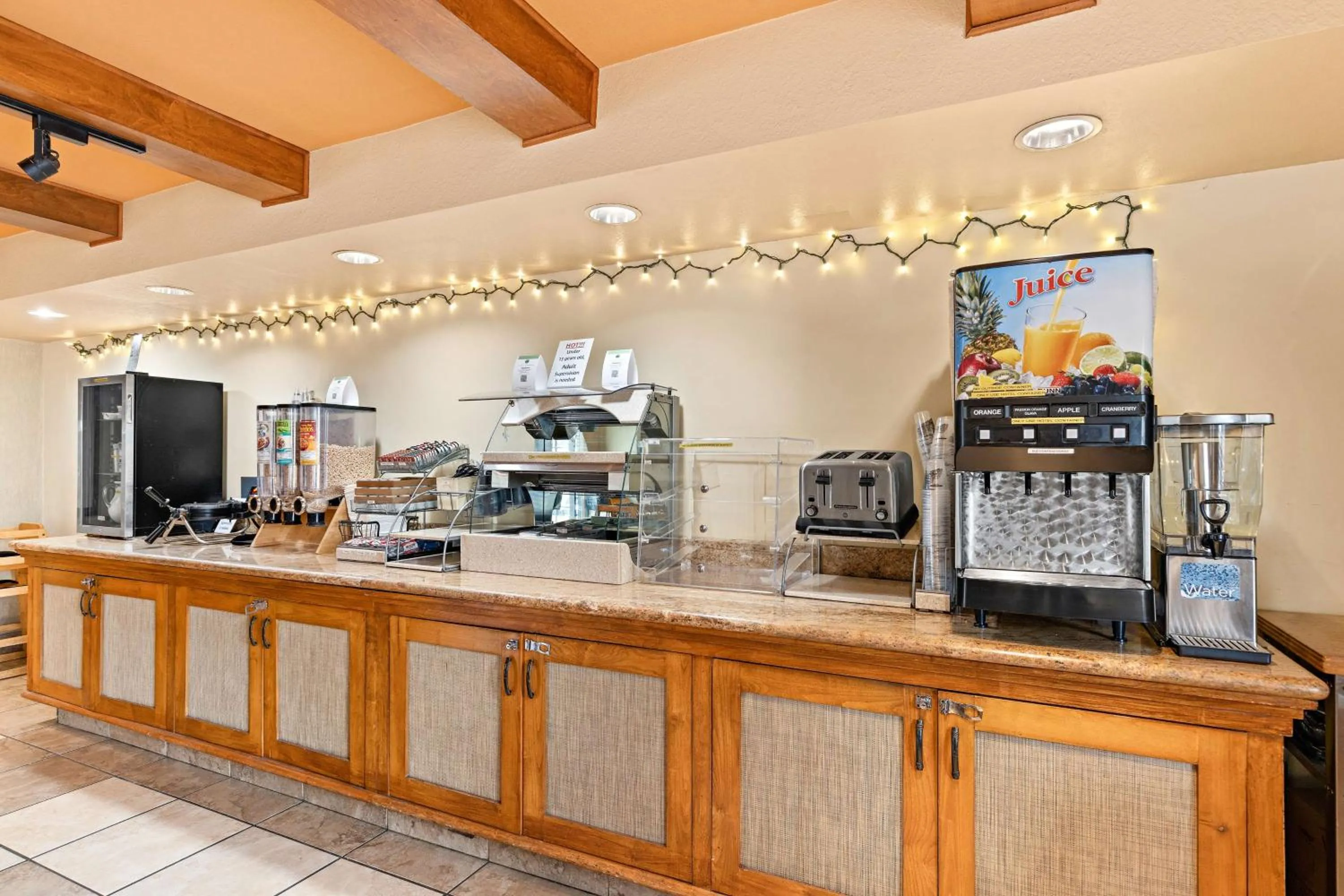 Restaurant/places to eat in Best Western Chula Vista/Otay Valley Hotel