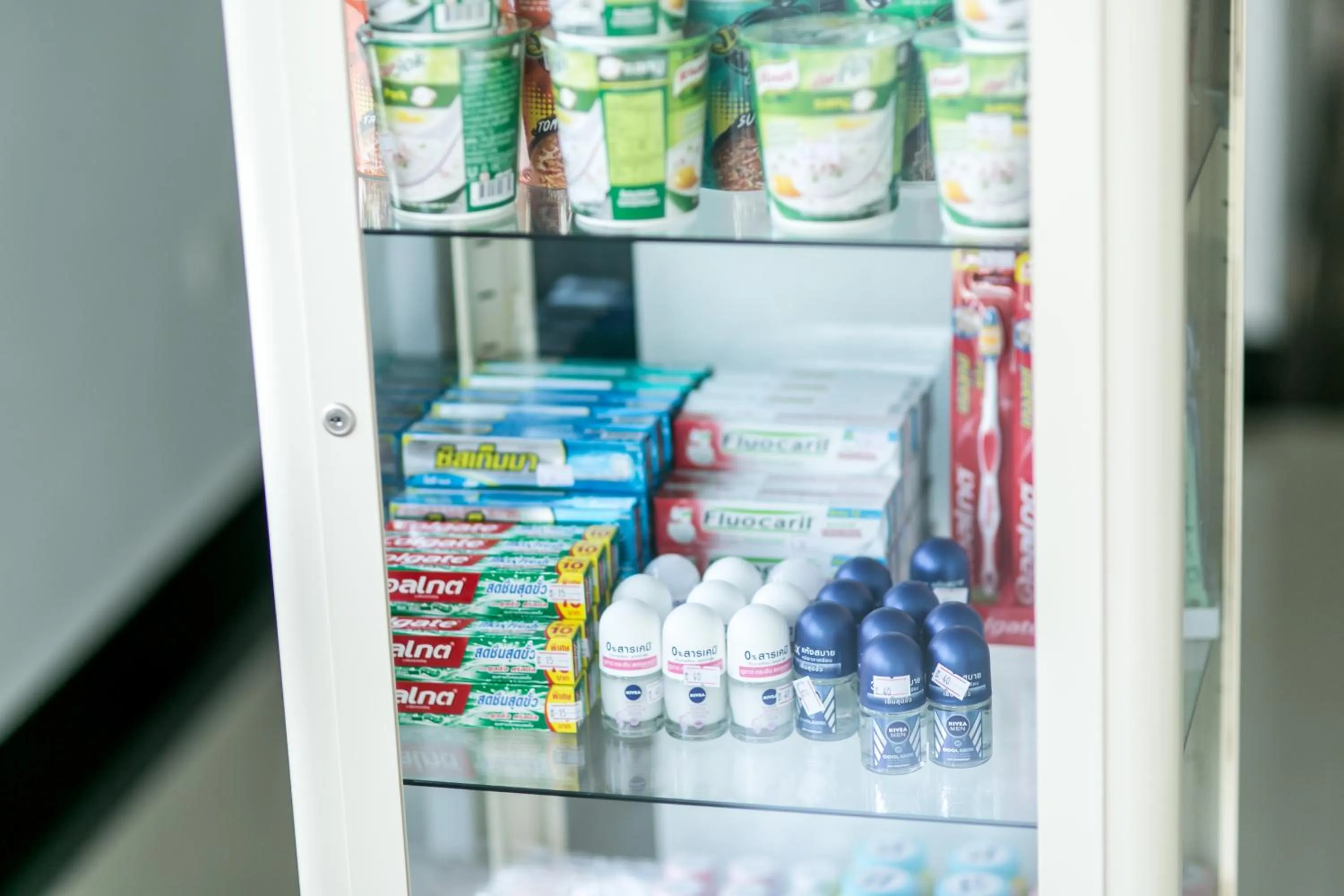 Restaurant/places to eat in The Gun Hotel