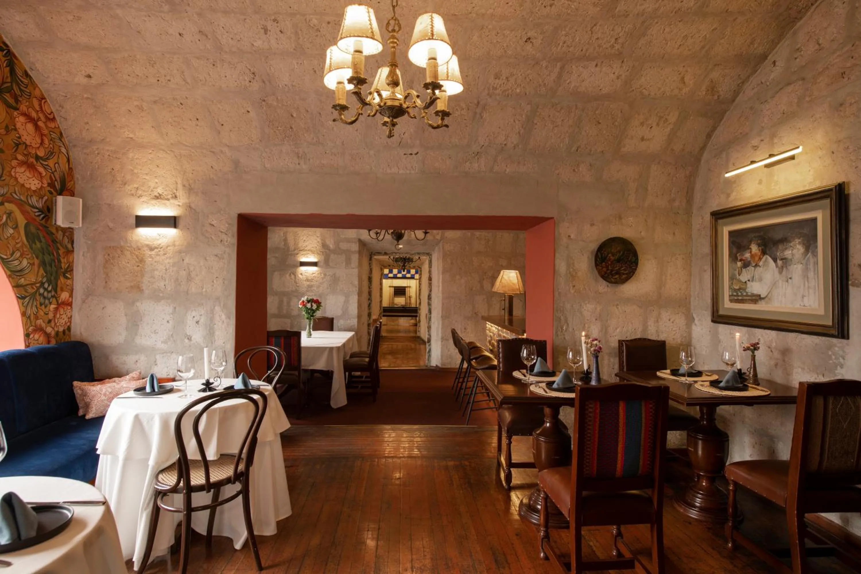 Restaurant/places to eat in La Hostería Boutique Hotel