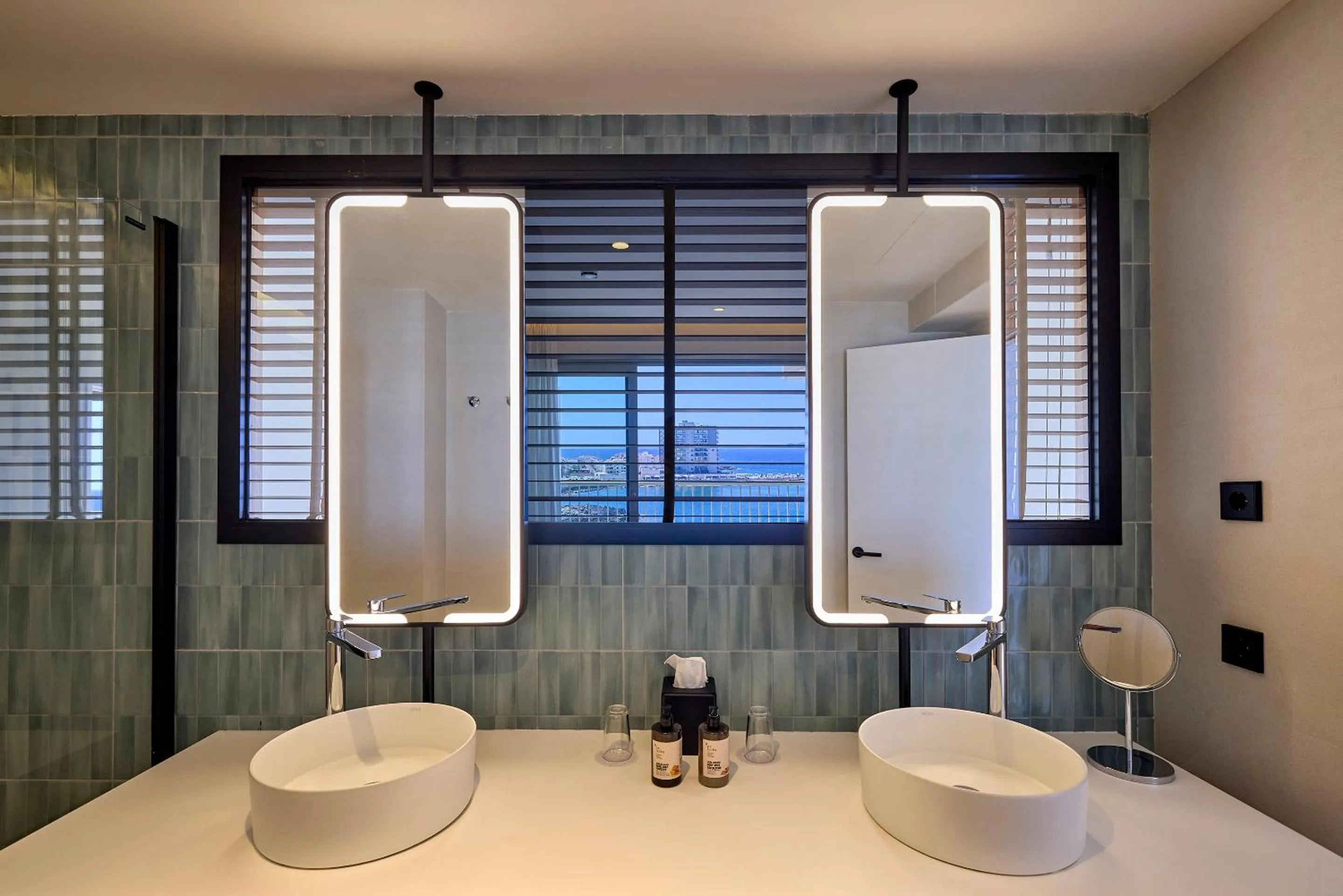 Bathroom in Universal Hotel Romantica