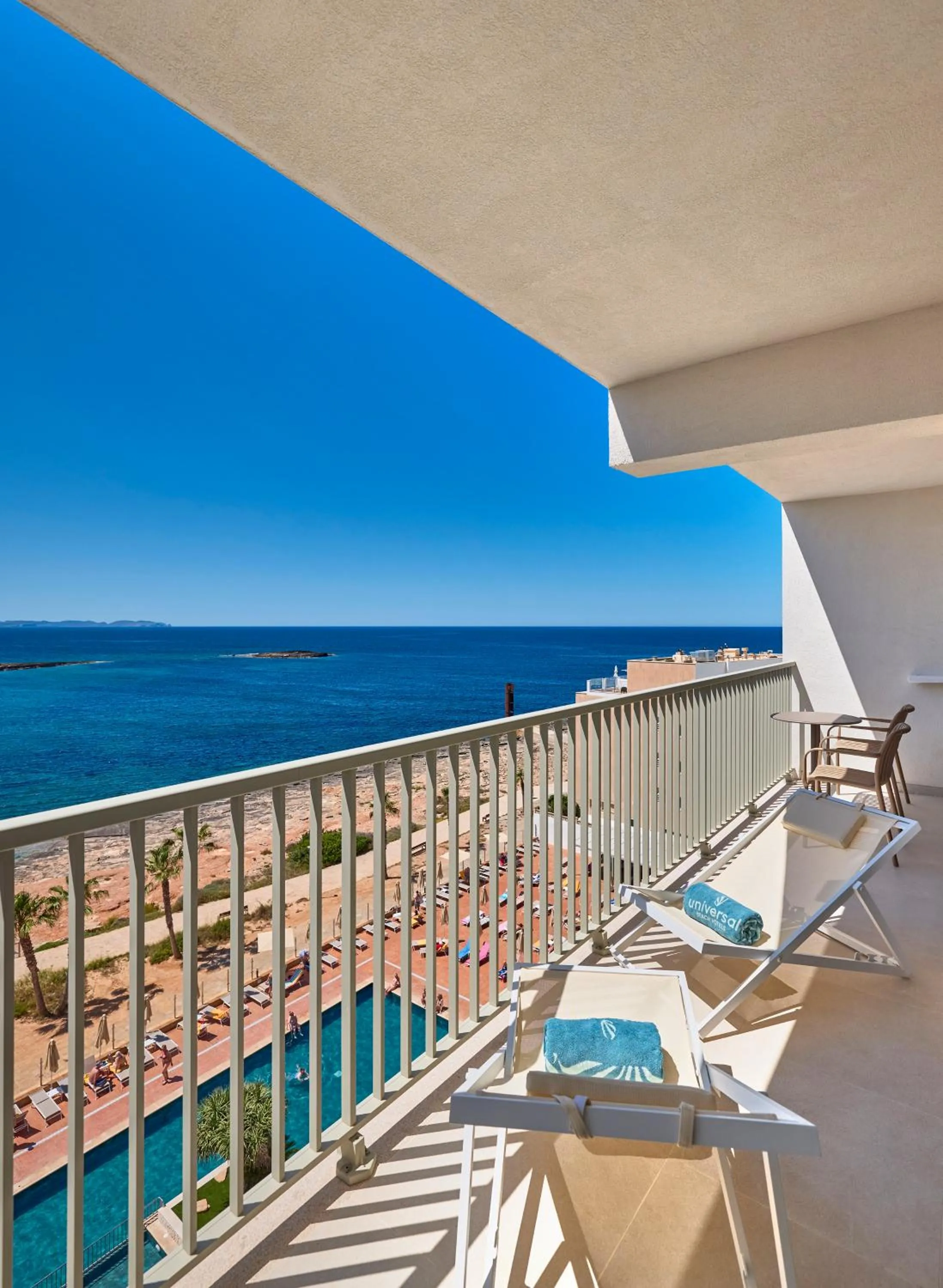 Balcony/Terrace in Universal Hotel Romantica