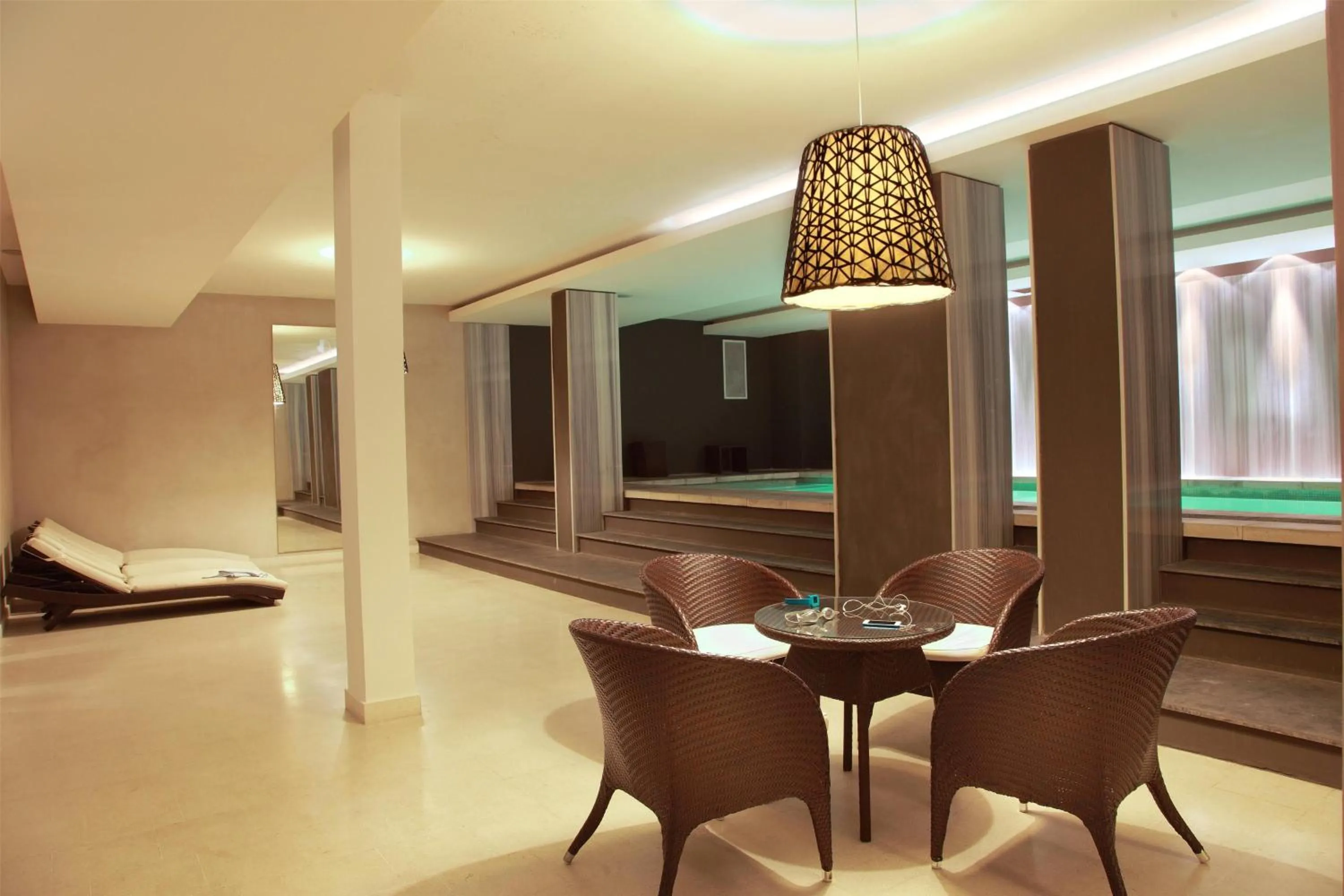 Swimming pool in Esplendor by Wyndham Montevideo Cervantes