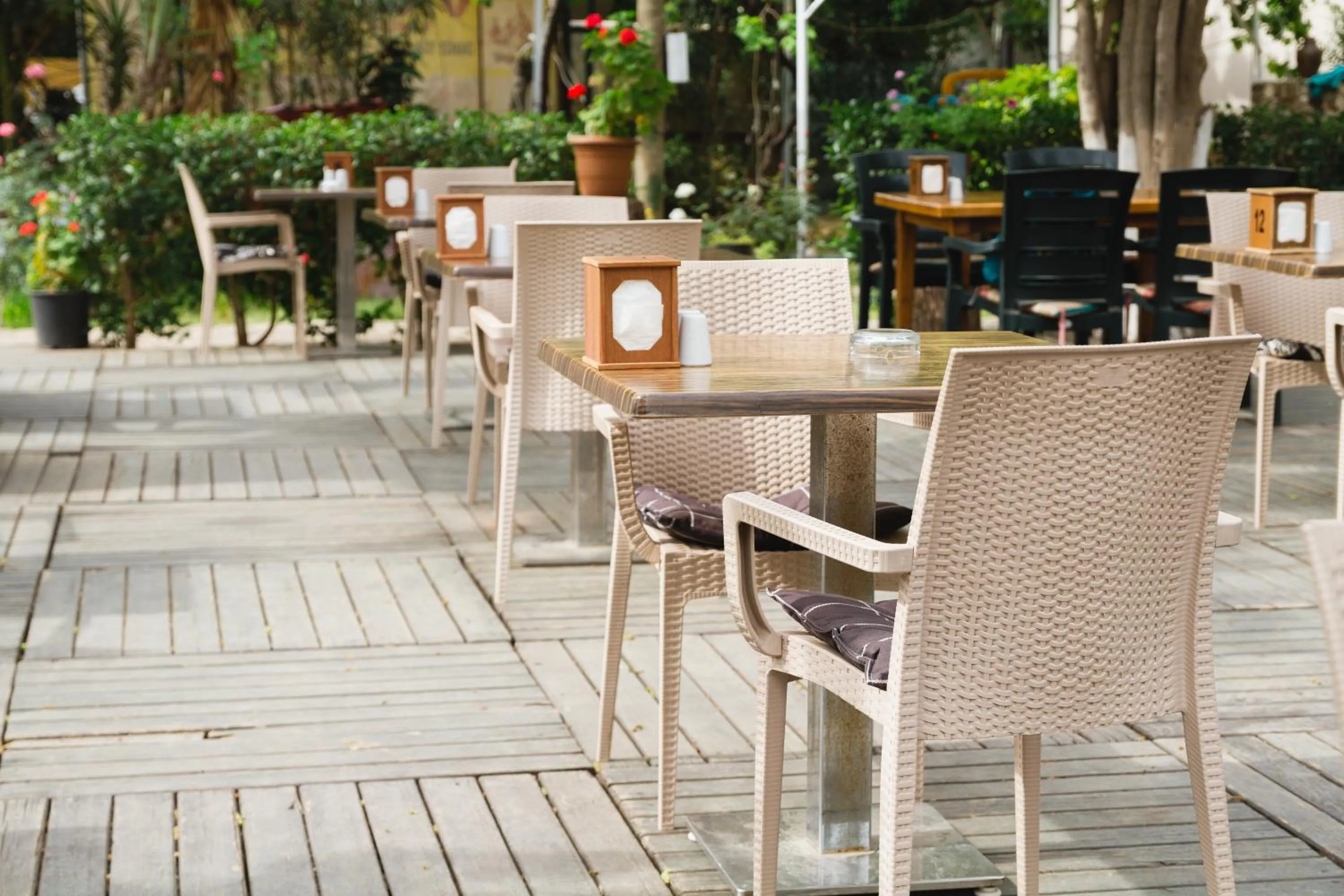 Restaurant/places to eat in Village Garden Pansiyon