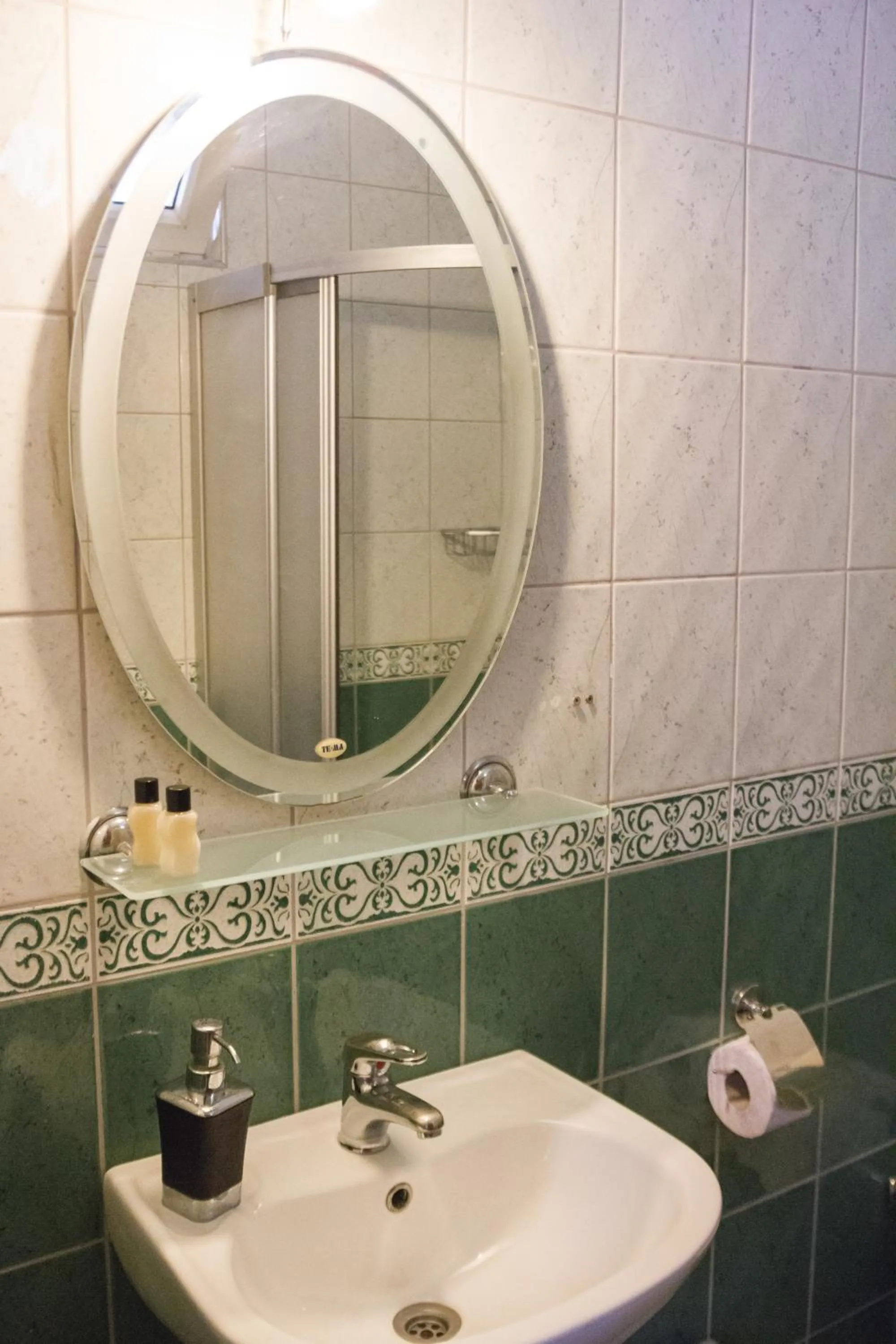 Shower in Village Garden Pansiyon