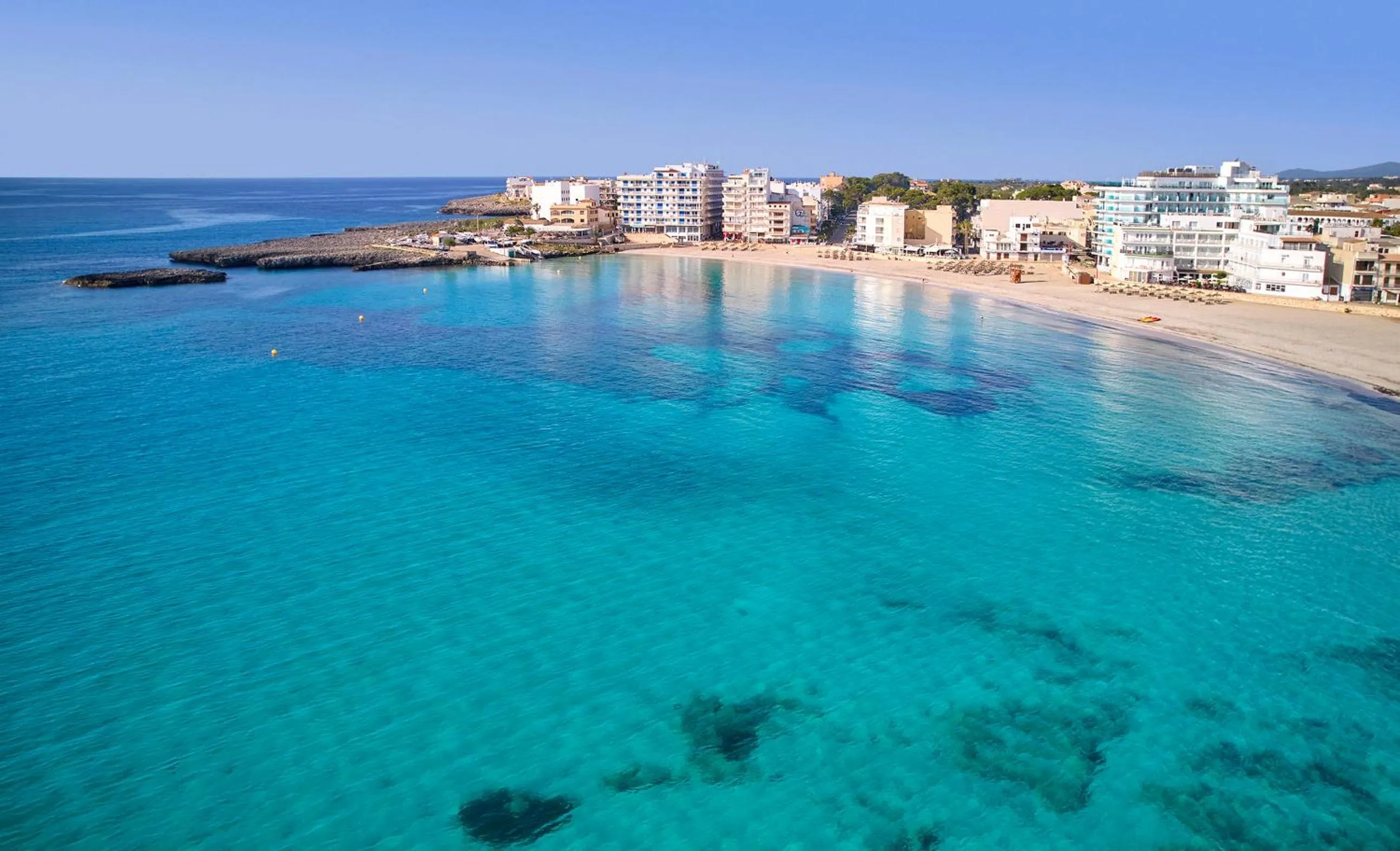 Bird's eye view in Universal Hotel Perla