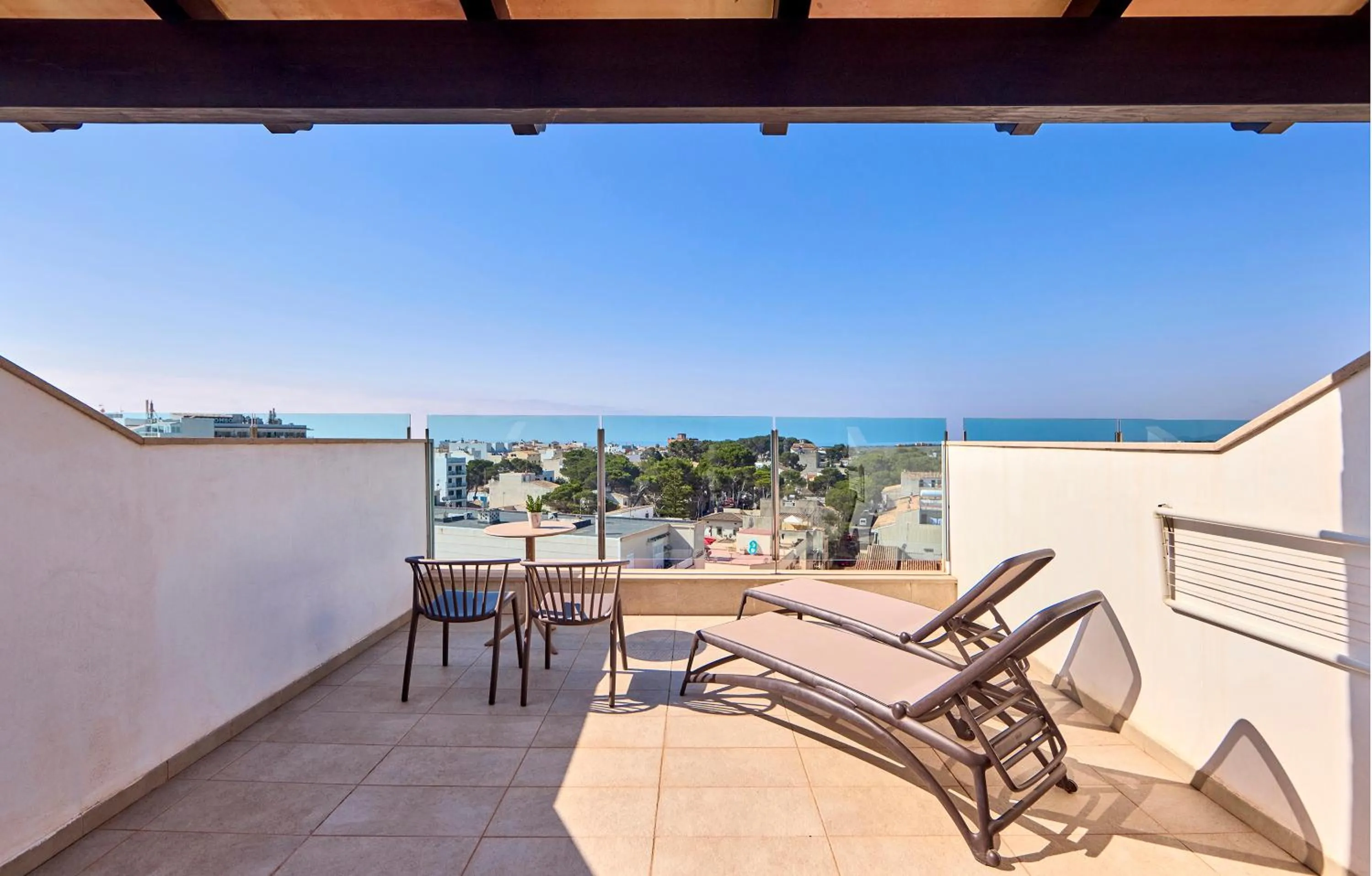 Balcony/Terrace in Universal Hotel Perla