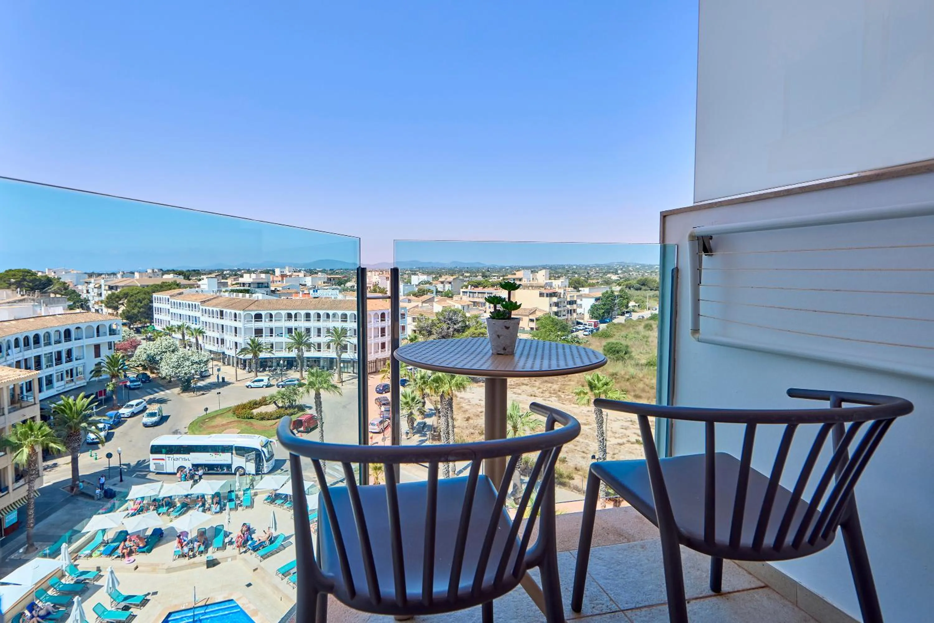 Balcony/Terrace in Universal Hotel Perla