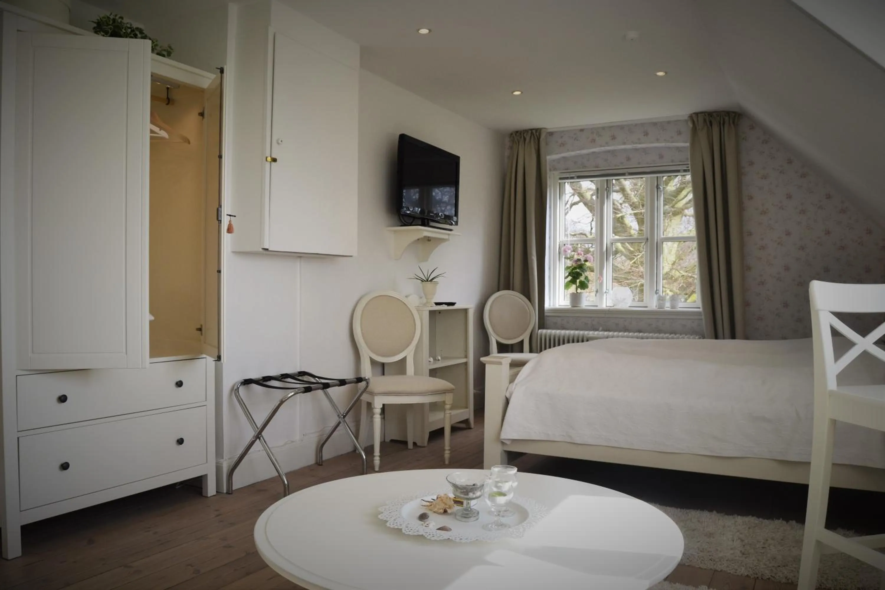 Seating area in Jungshoved Præstegård B&B