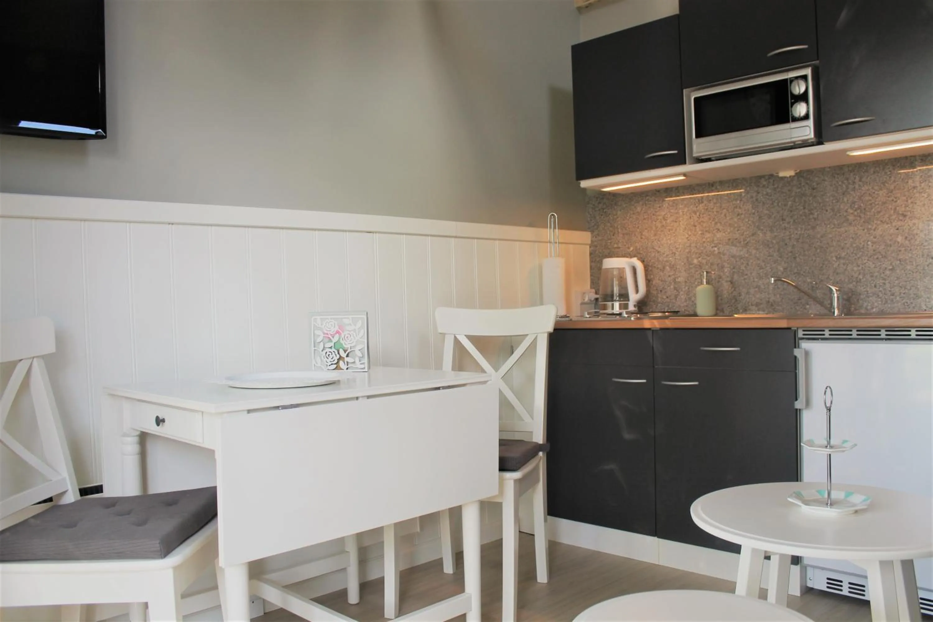 Kitchen or kitchenette in Jungshoved Præstegård B&B