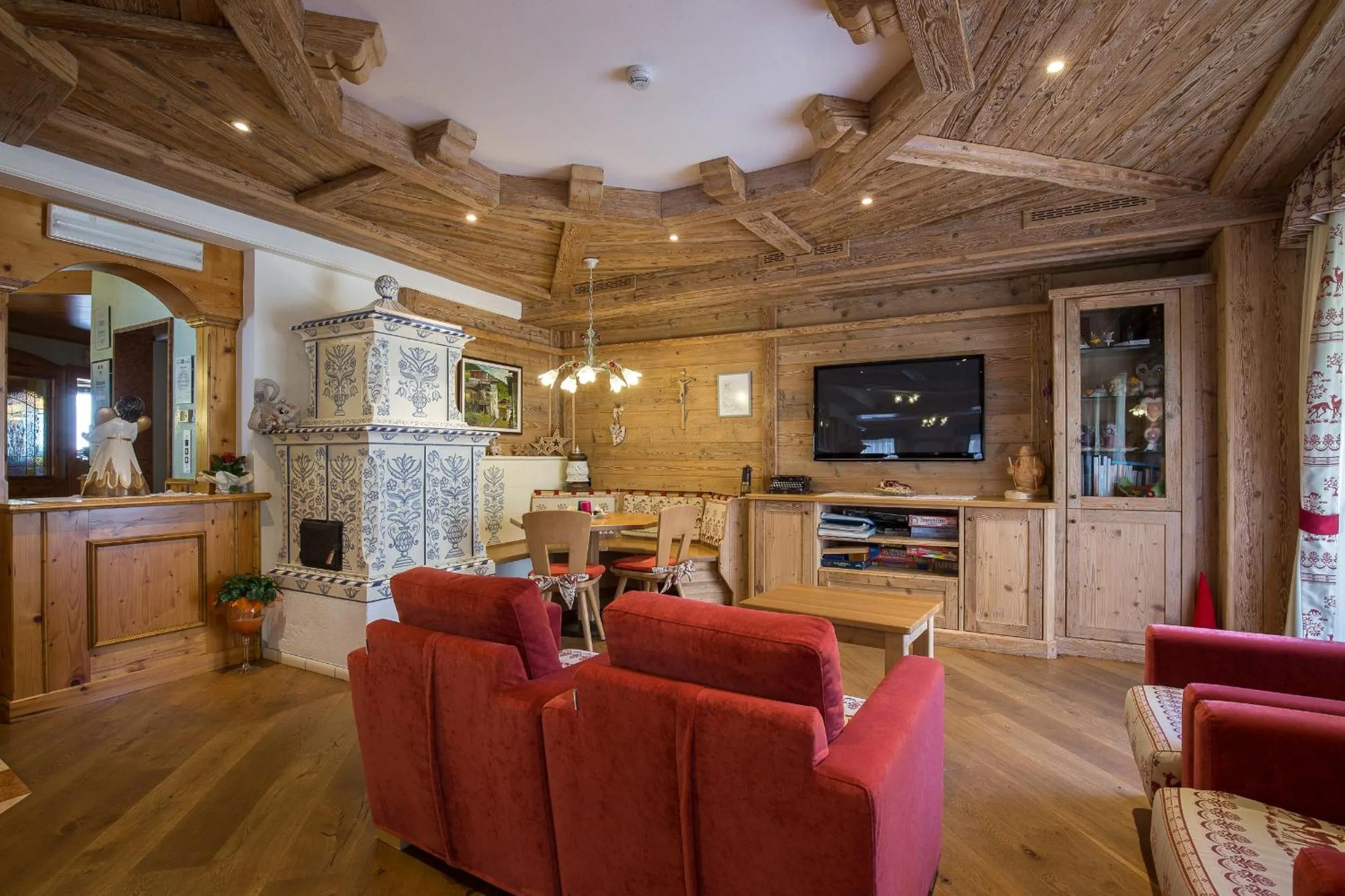 Communal lounge/ TV room in Hotel Centrale