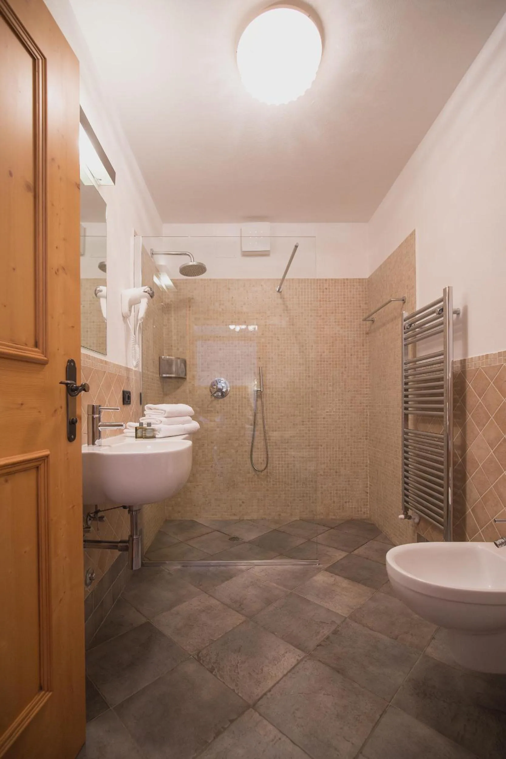 Bathroom in Hotel Centrale