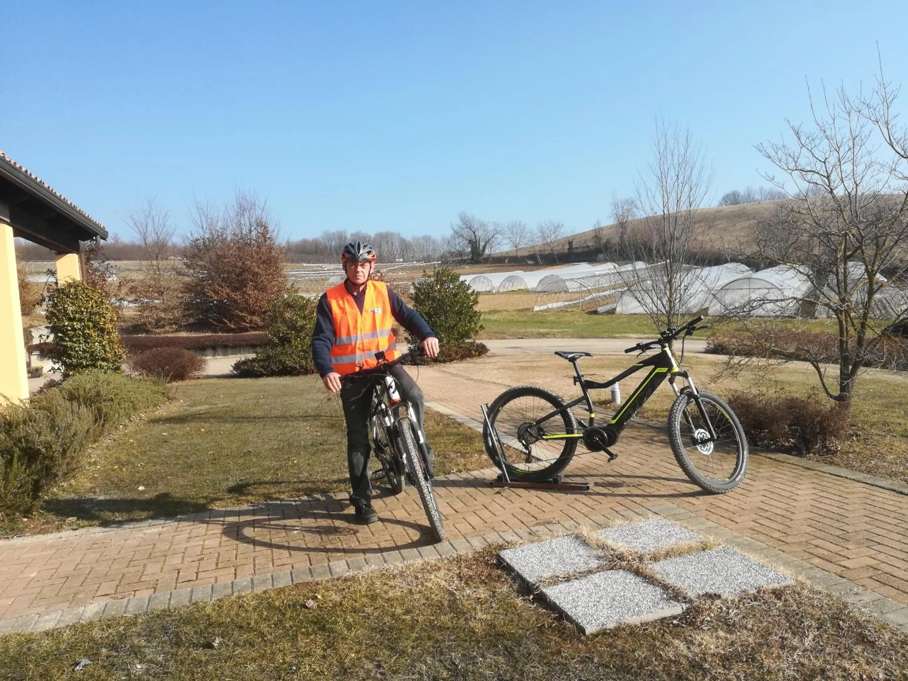 Cycling in B&B La Frola