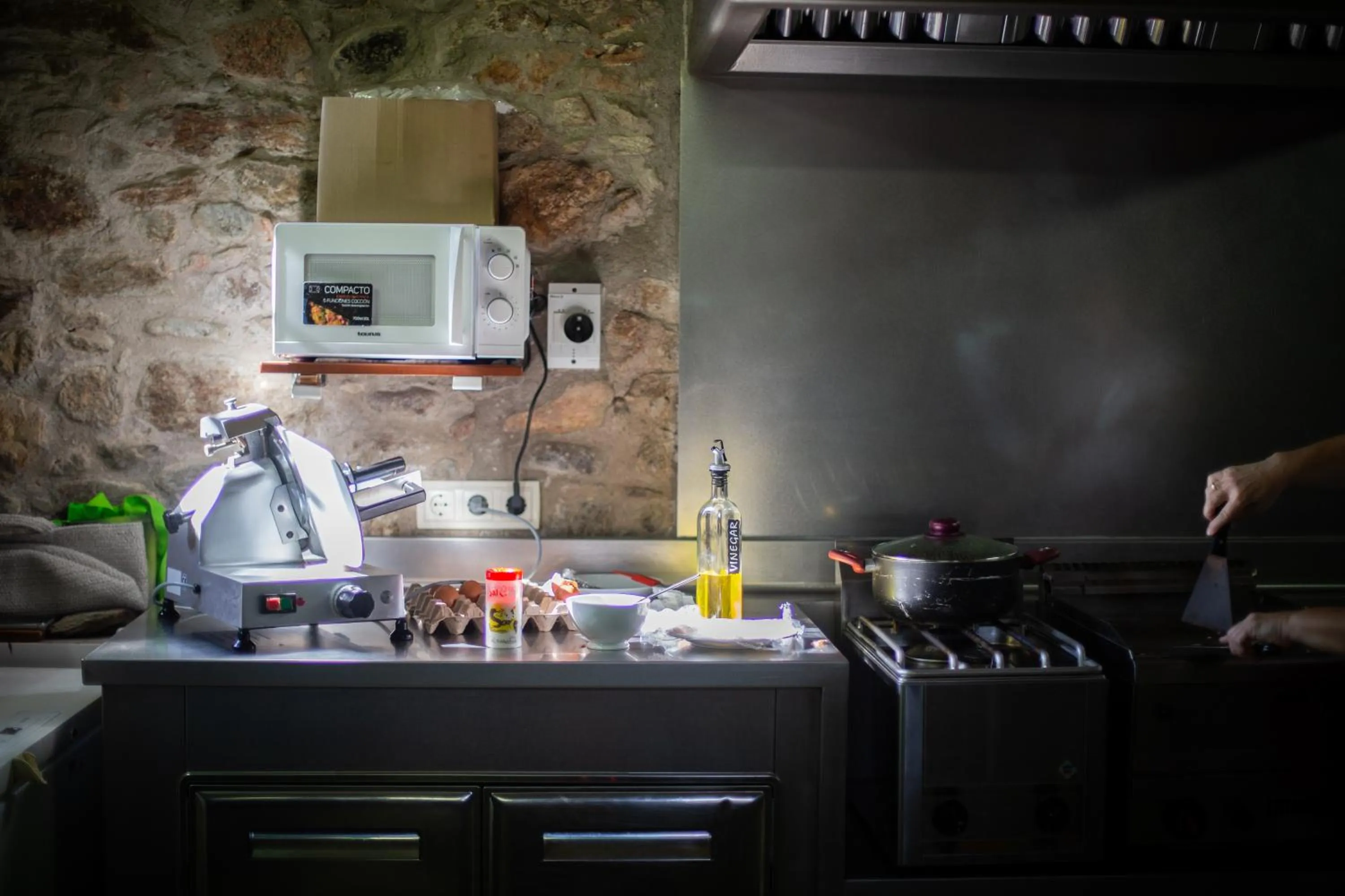 Kitchen or kitchenette in Hotel Mas 1670 - Adults Only