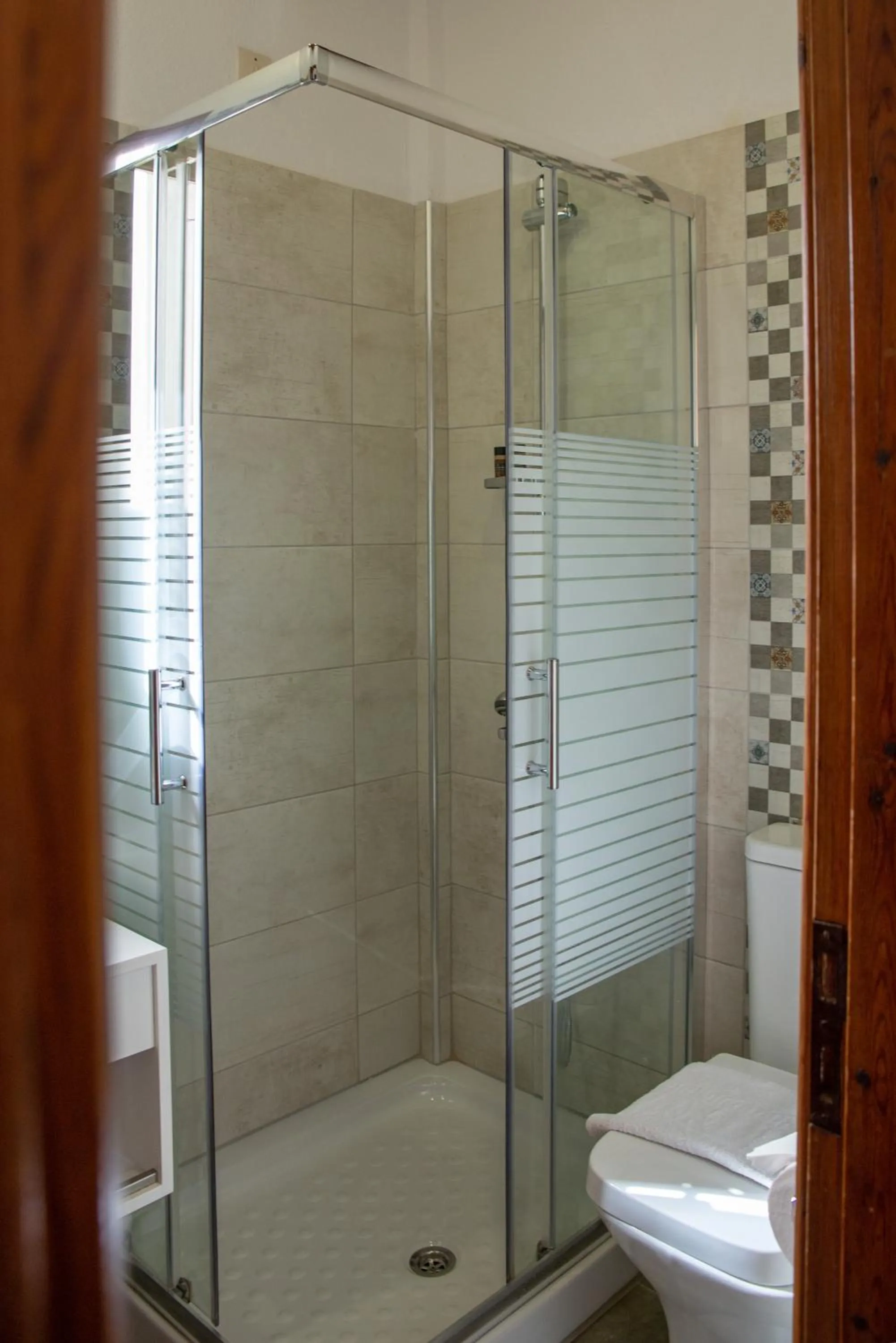 Shower in Hotel Cleopatra