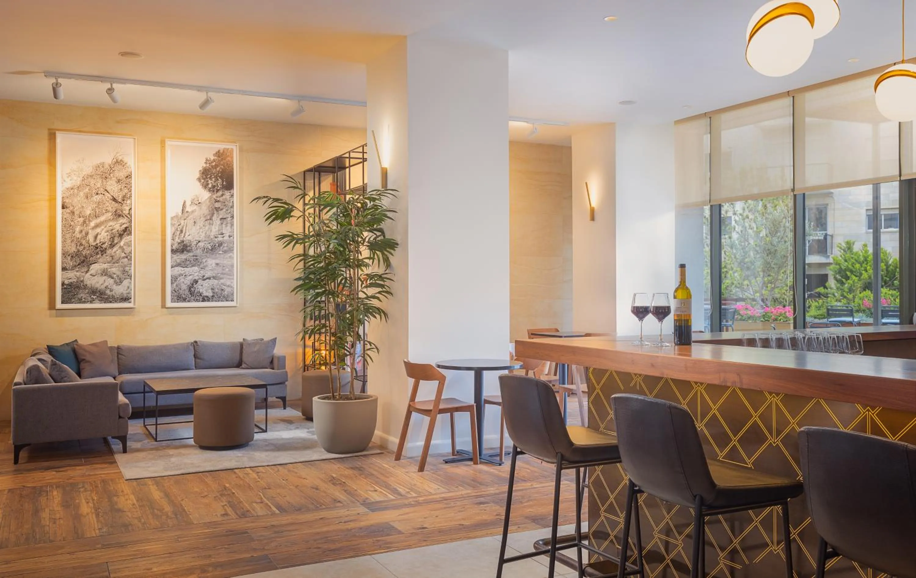 Lounge or bar in Cassia Hotel Jerusalem
