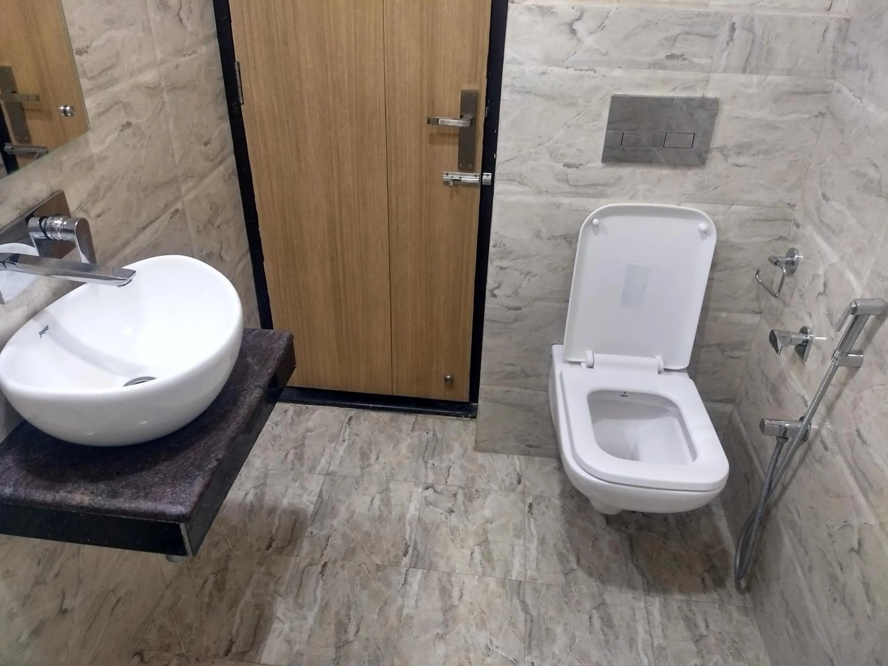 Bathroom in Hotel Reyansh