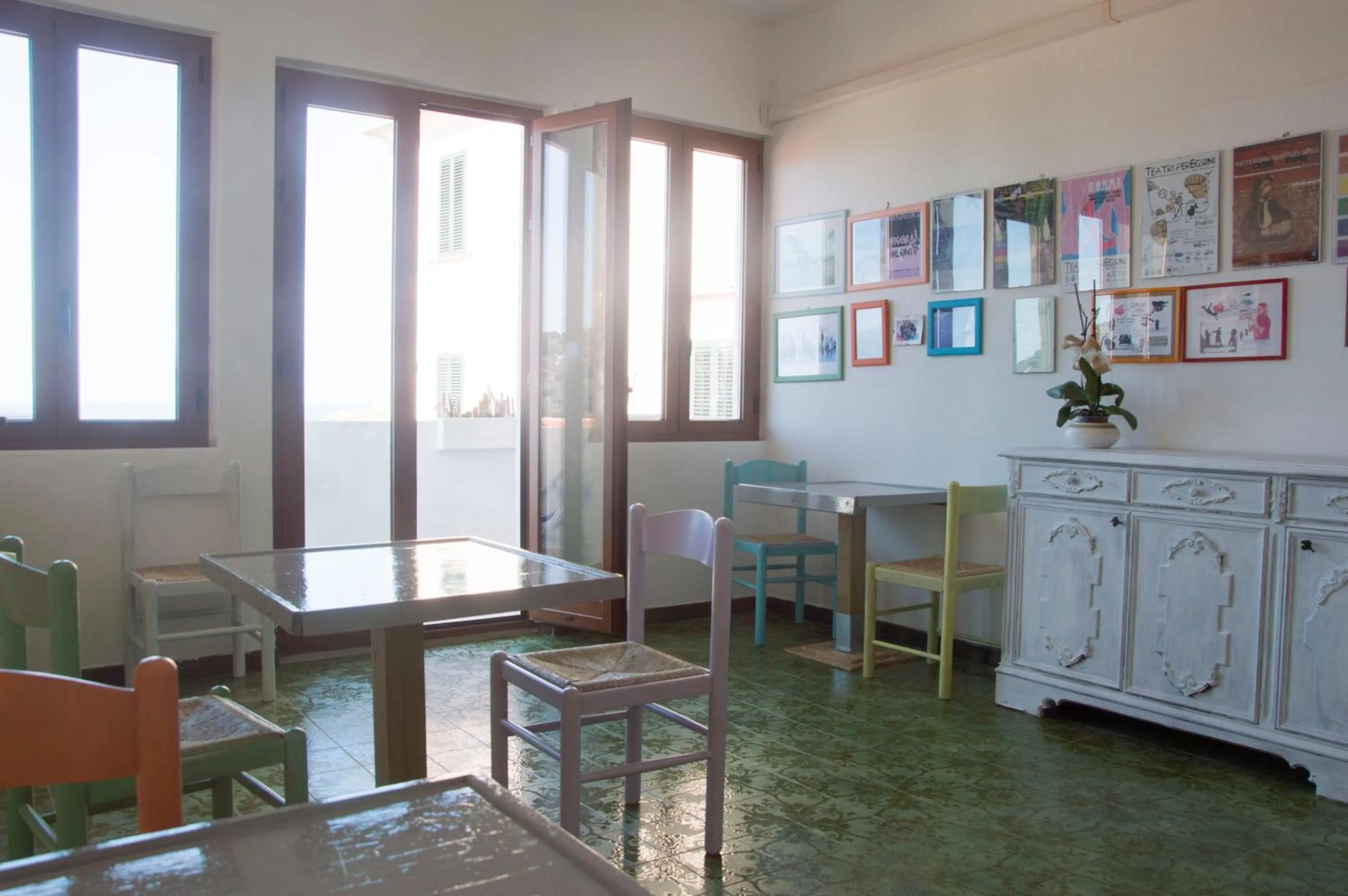 Library in Occhj a Mari