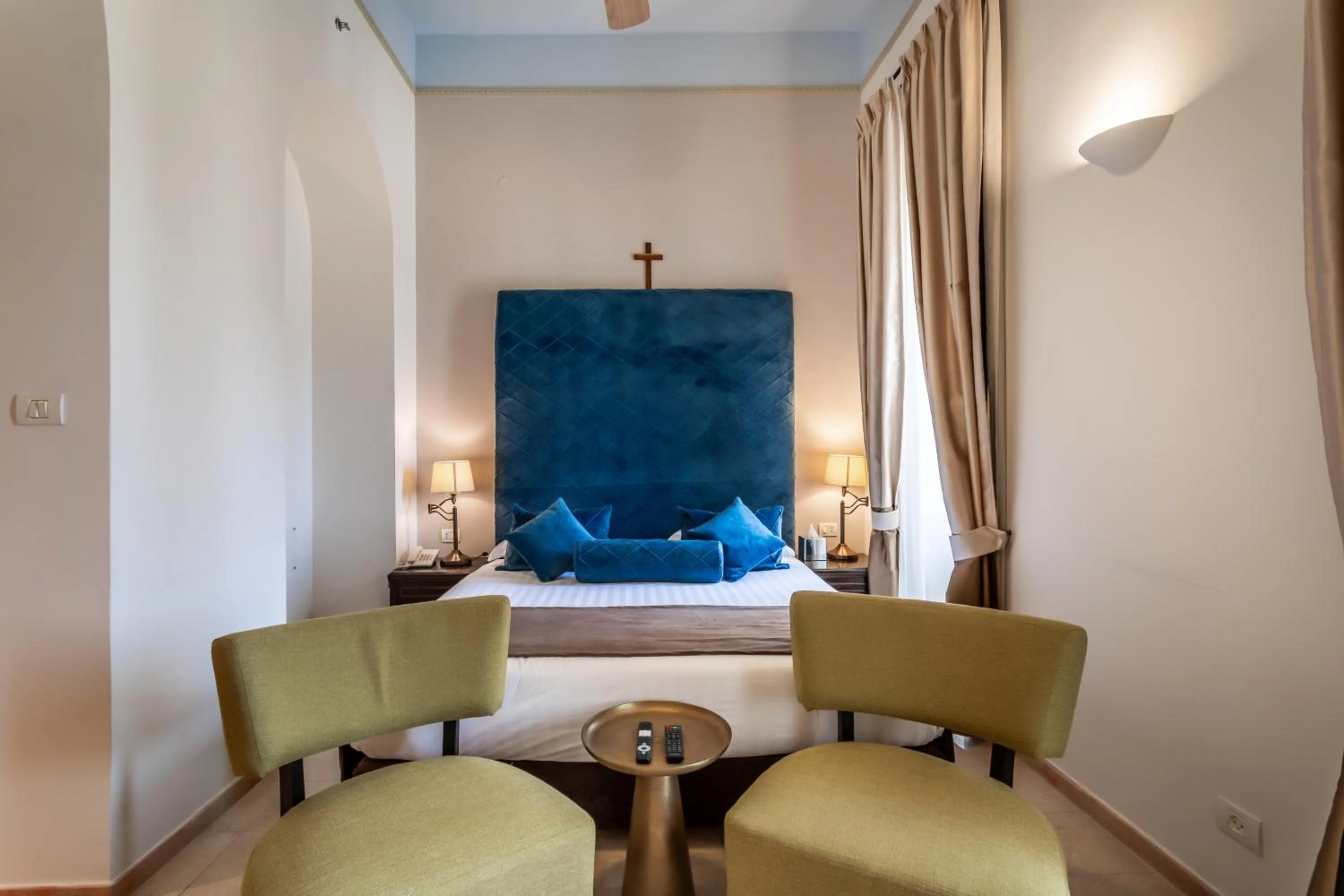 Bed in Notre Dame of Jerusalem Center