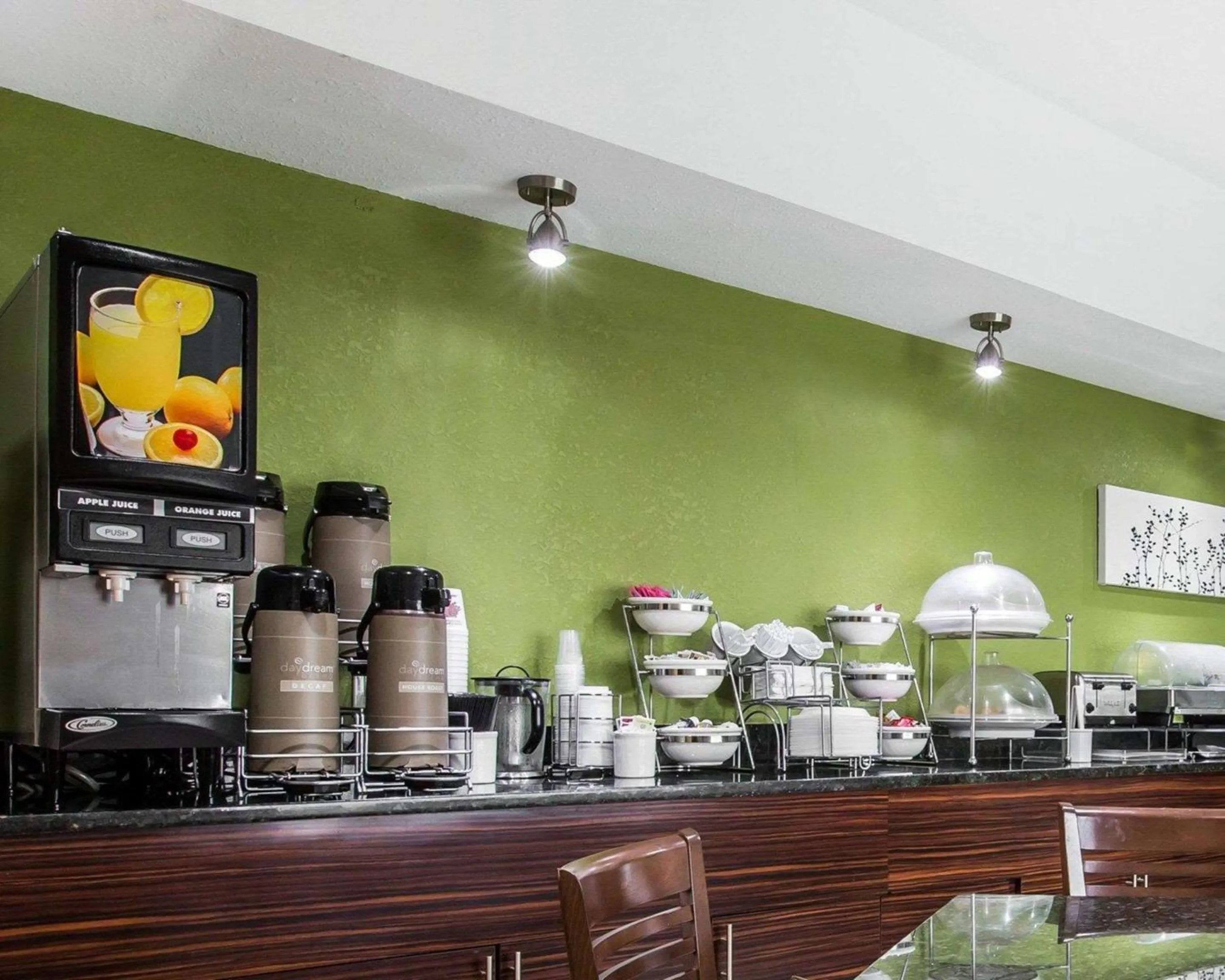 Restaurant/places to eat in Sleep Inn McDonough South